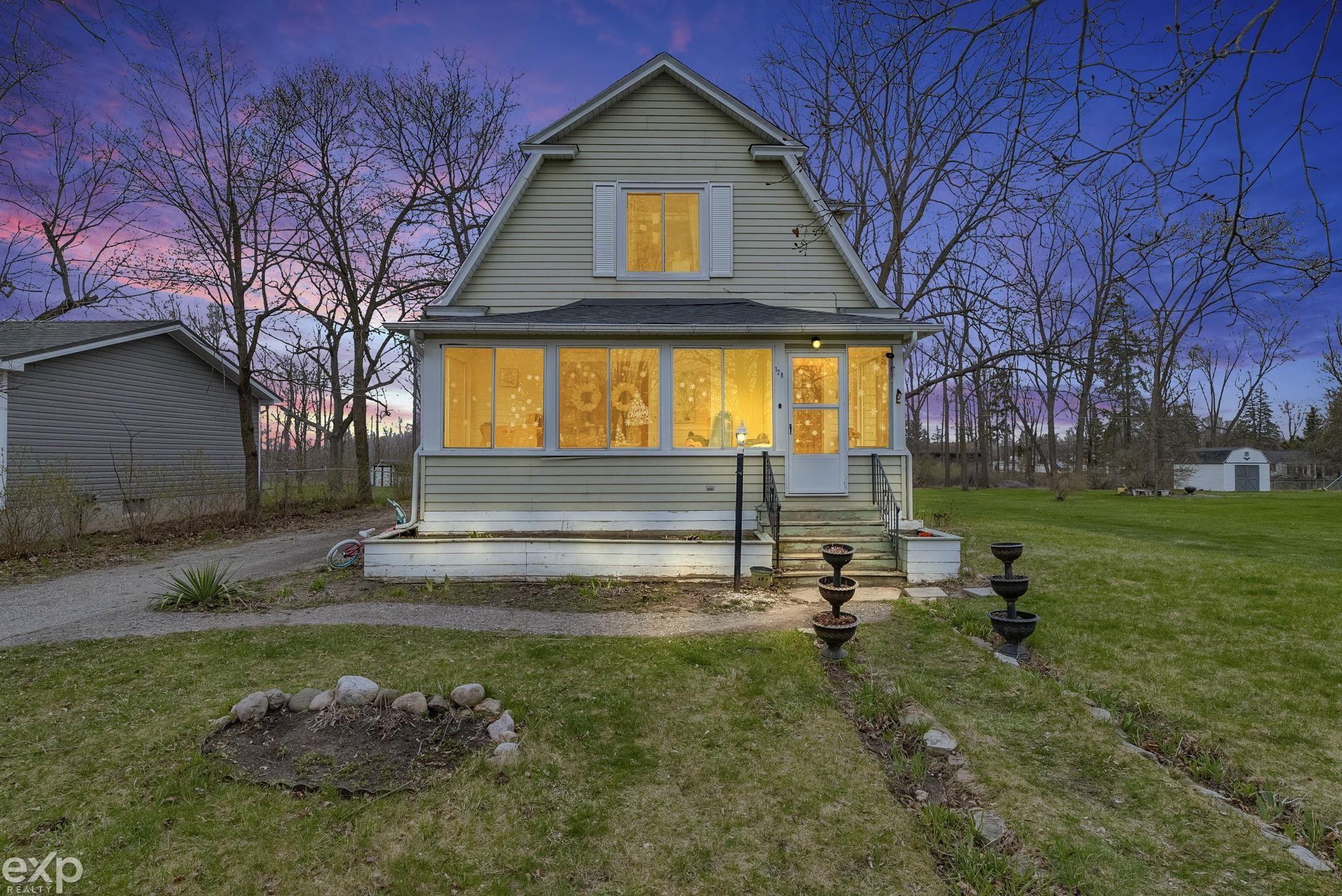 128 S court Street, Standish, MI 48658 — front exterior