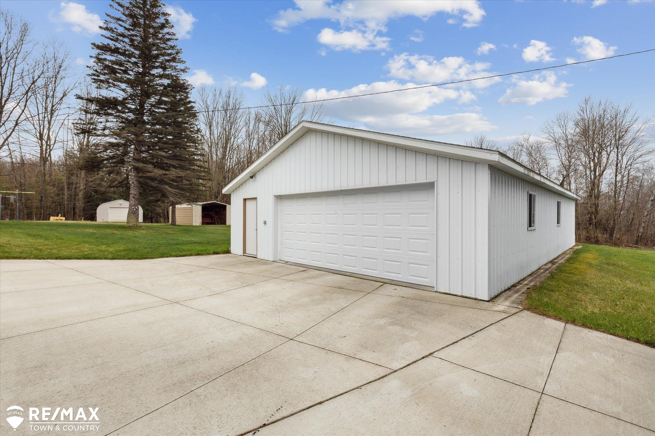 541 Stockwell Road, Harrison, MI 48625 — Photo 6