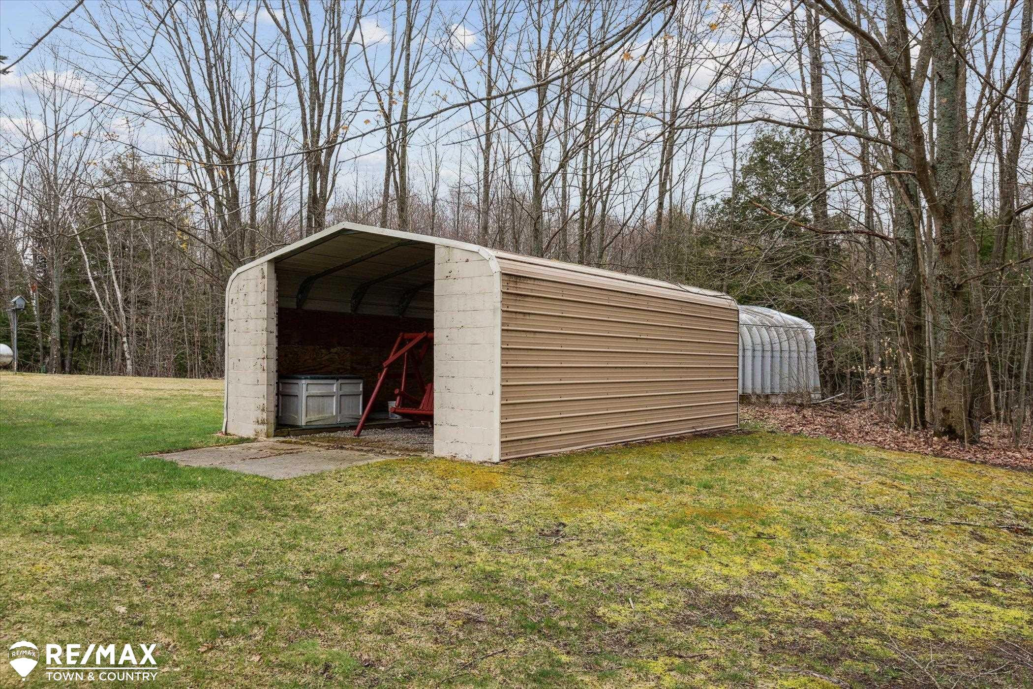 541 Stockwell Road, Harrison, MI 48625 — Photo 42
