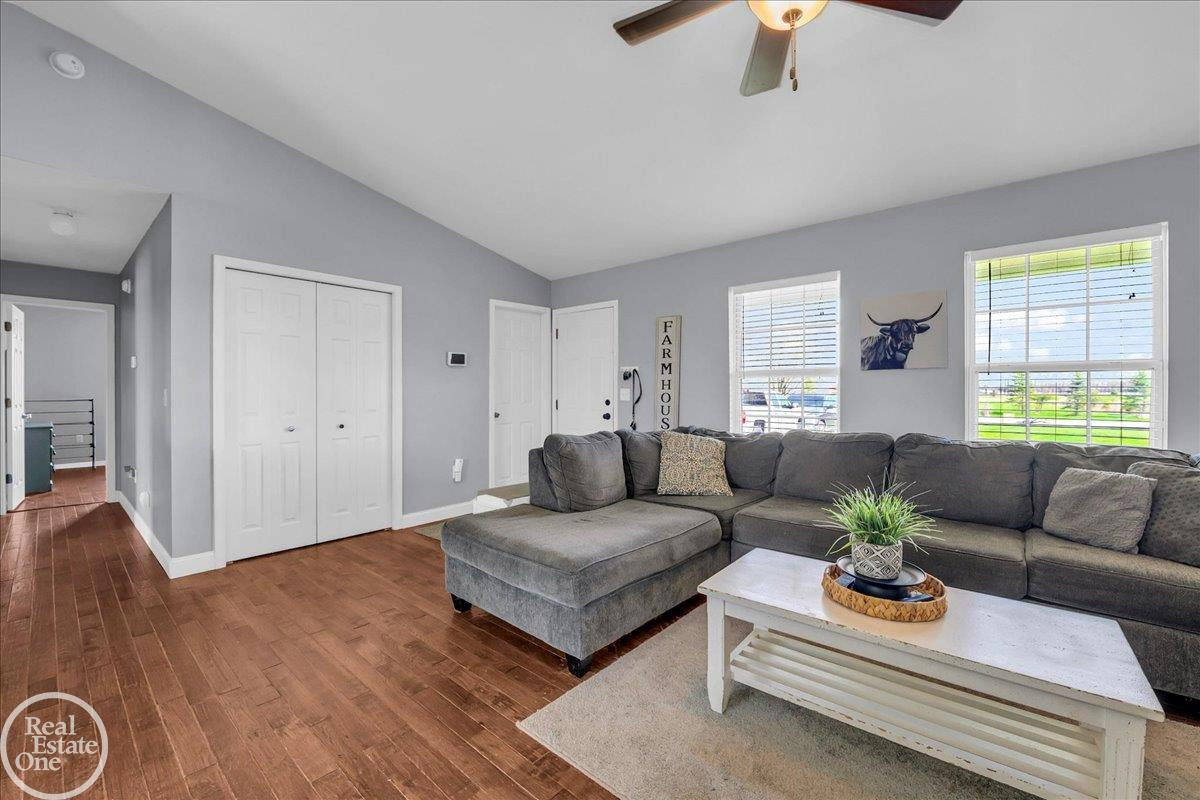 11463 Jeddo Road, MI 48097 — Photo 6