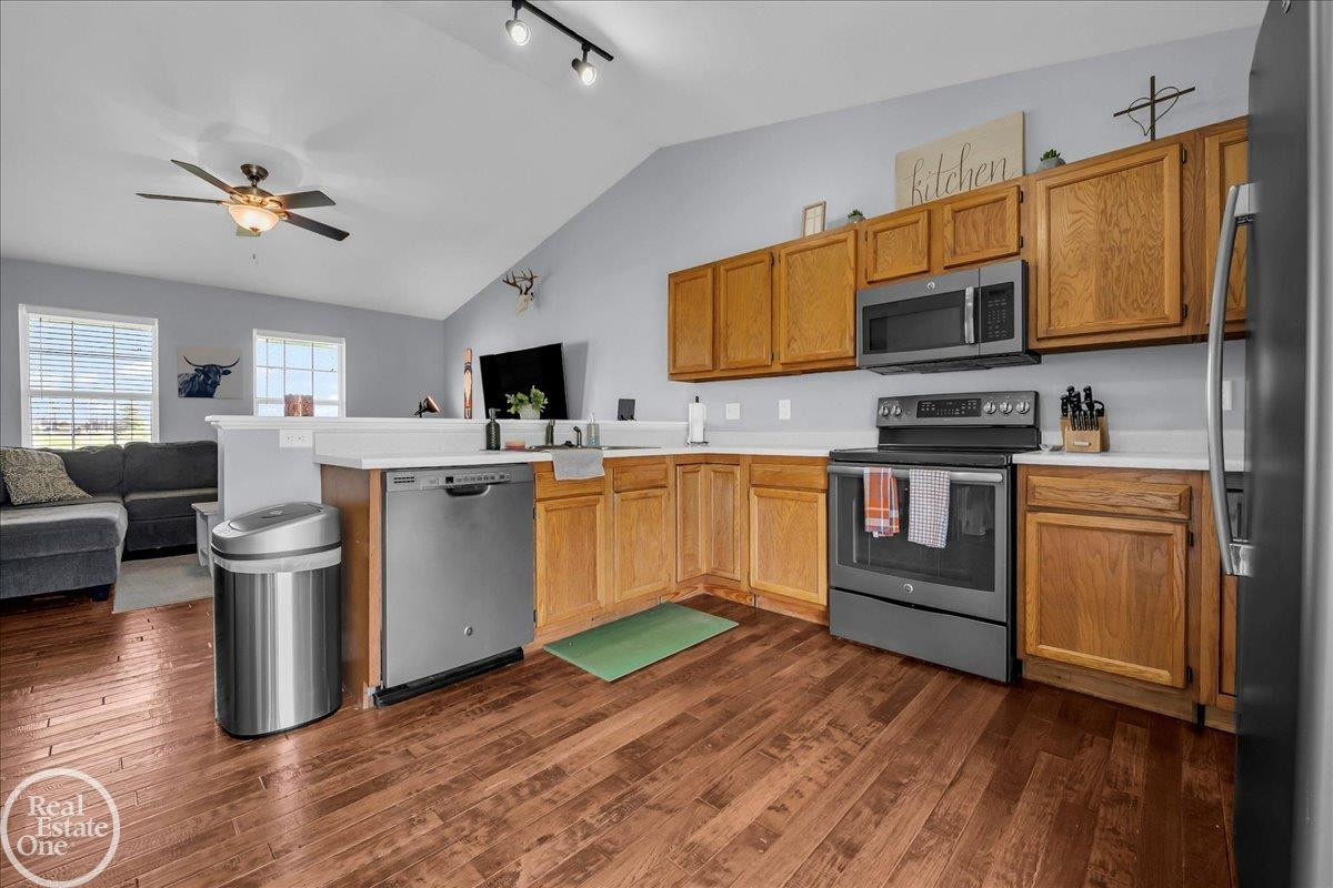 11463 Jeddo Road, MI 48097 — Photo 9