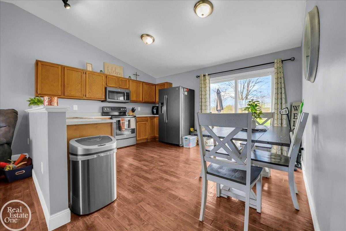 11463 Jeddo Road, MI 48097 — Photo 10