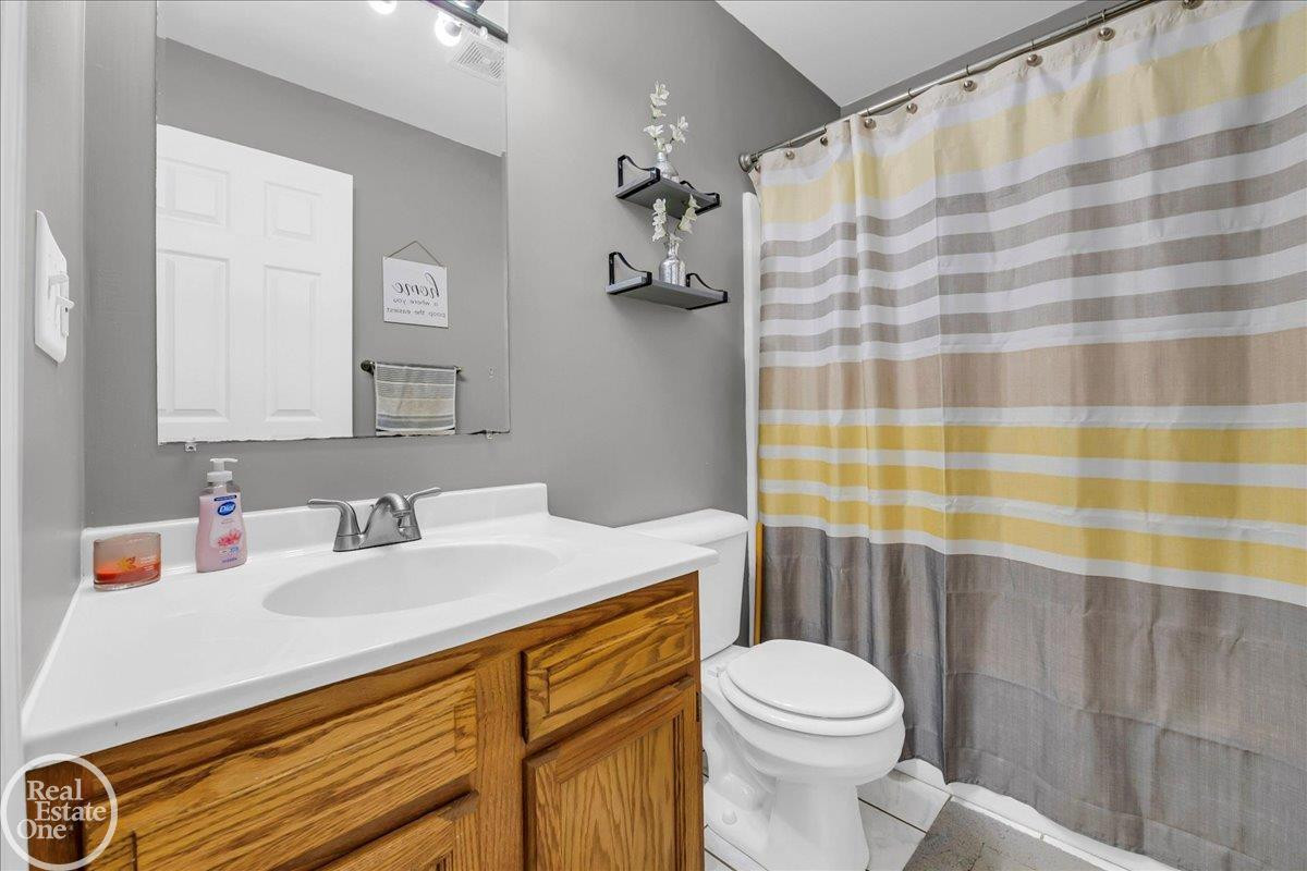 11463 Jeddo Road, MI 48097 — Photo 21