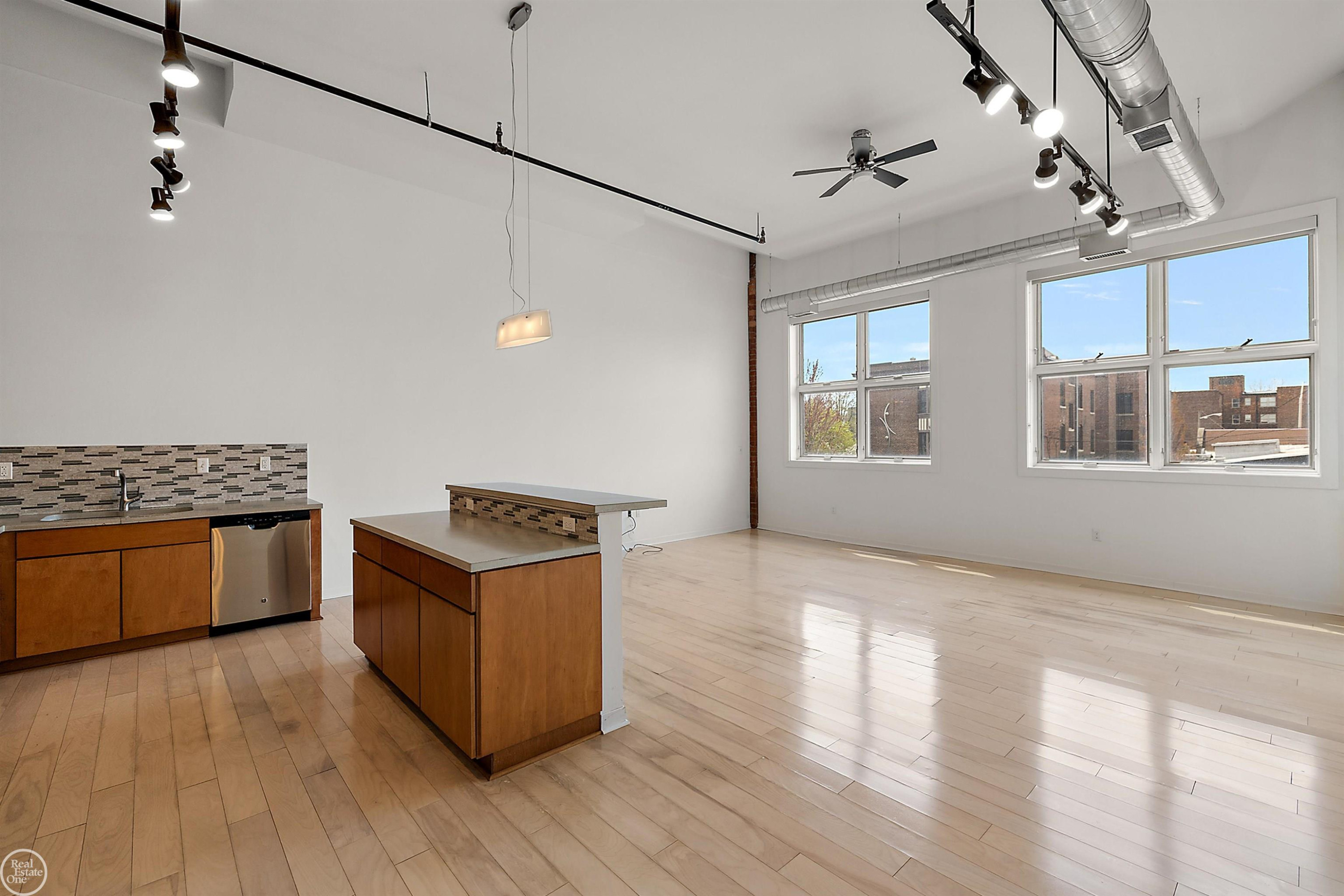 444 W Willis St UNIT&nbsp;89/205 Street, Detroit, MI, 48201