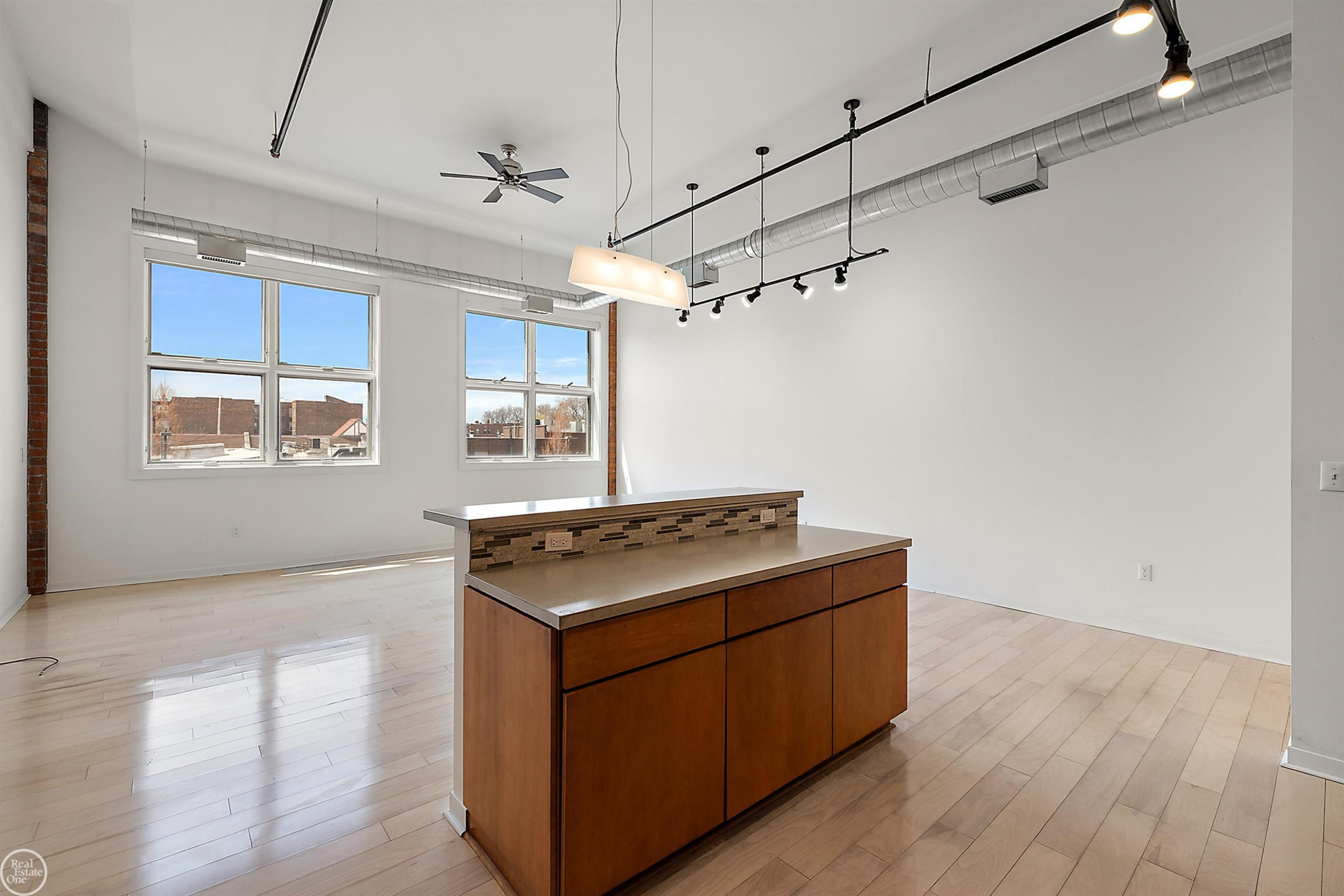 444 W Willis St UNIT&nbsp;89/205 Street, Detroit, MI, 48201