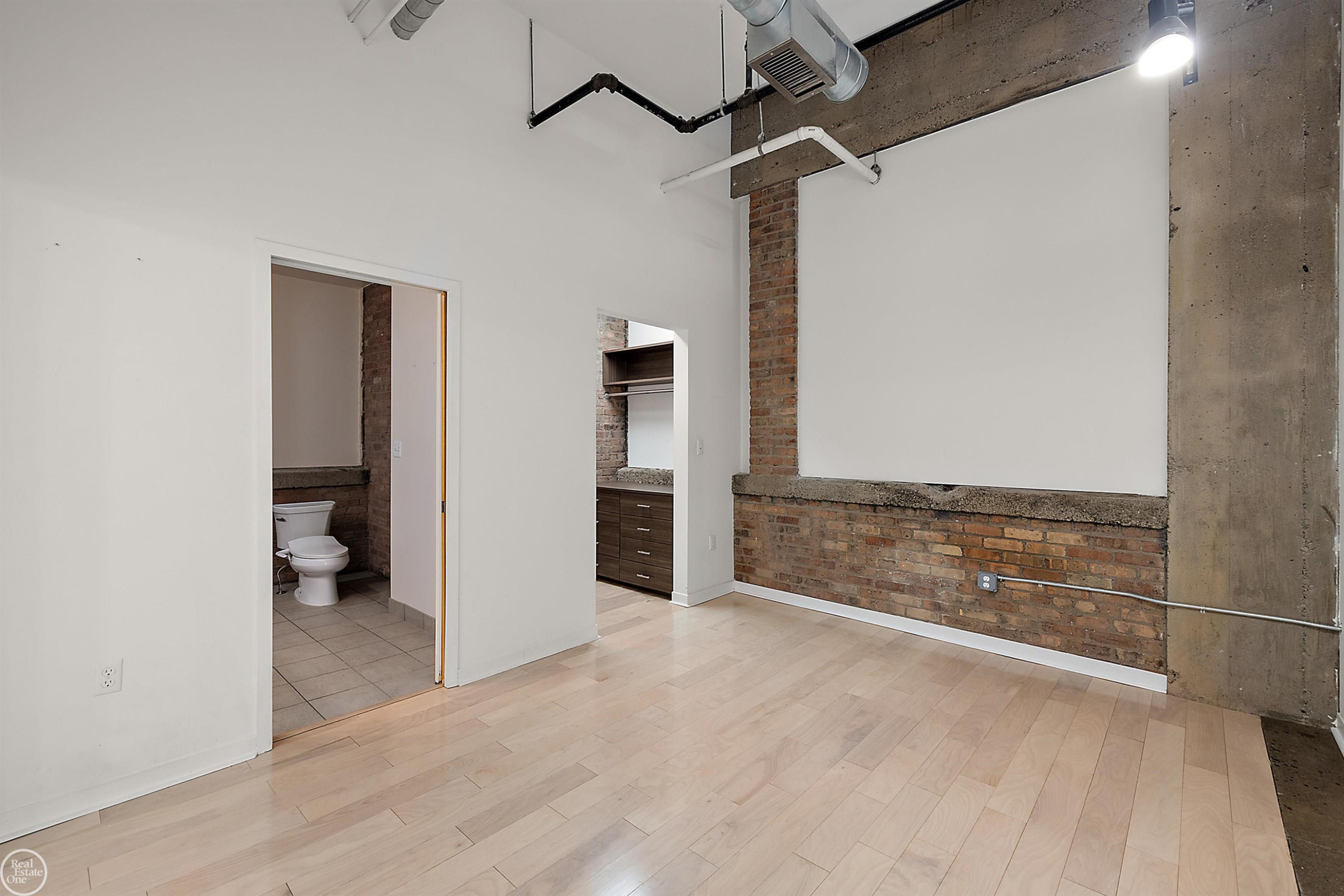 444 W Willis St UNIT&nbsp;89/205 Street, Detroit, MI, 48201