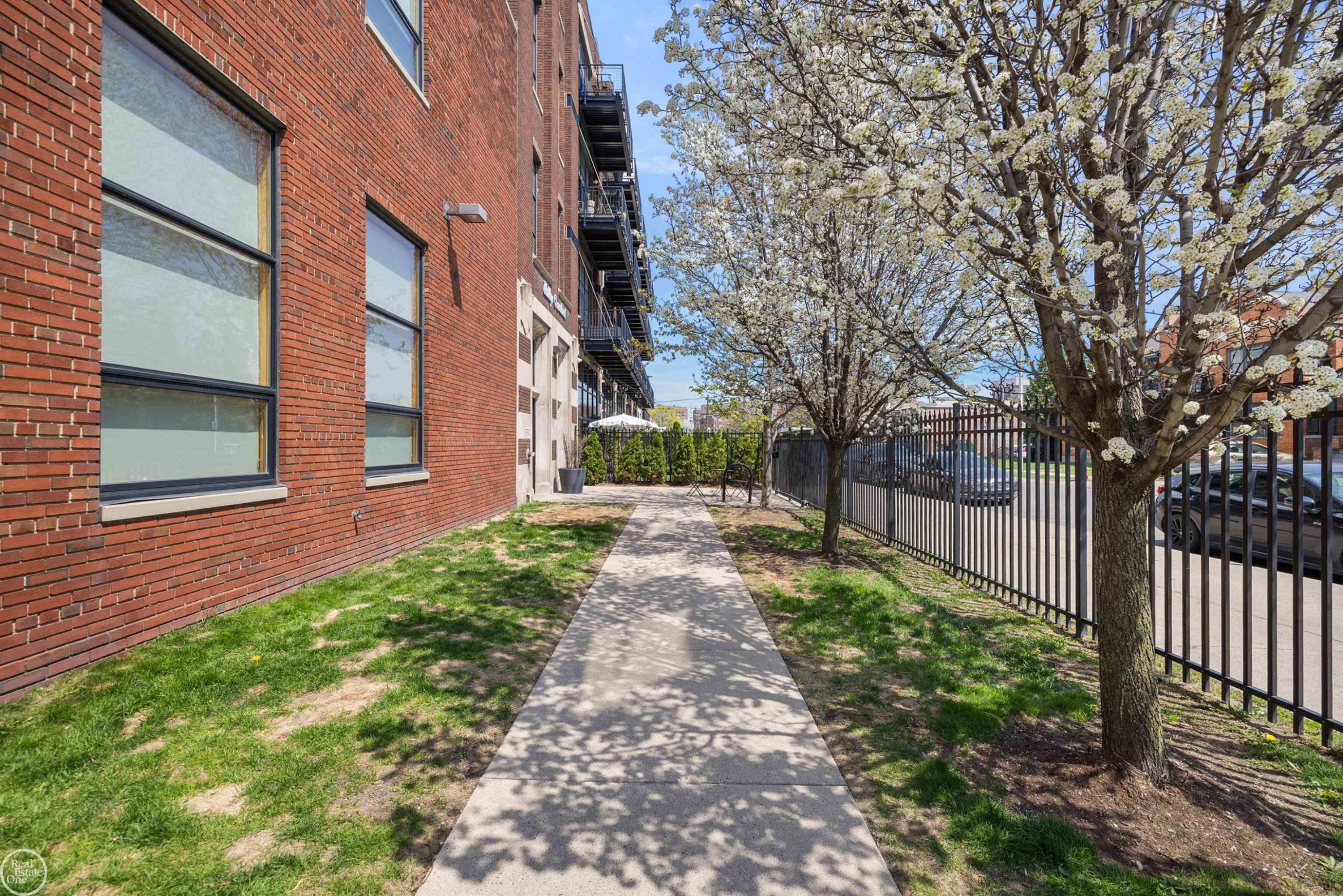 444 W Willis St UNIT&nbsp;89/205 Street, Detroit, MI, 48201