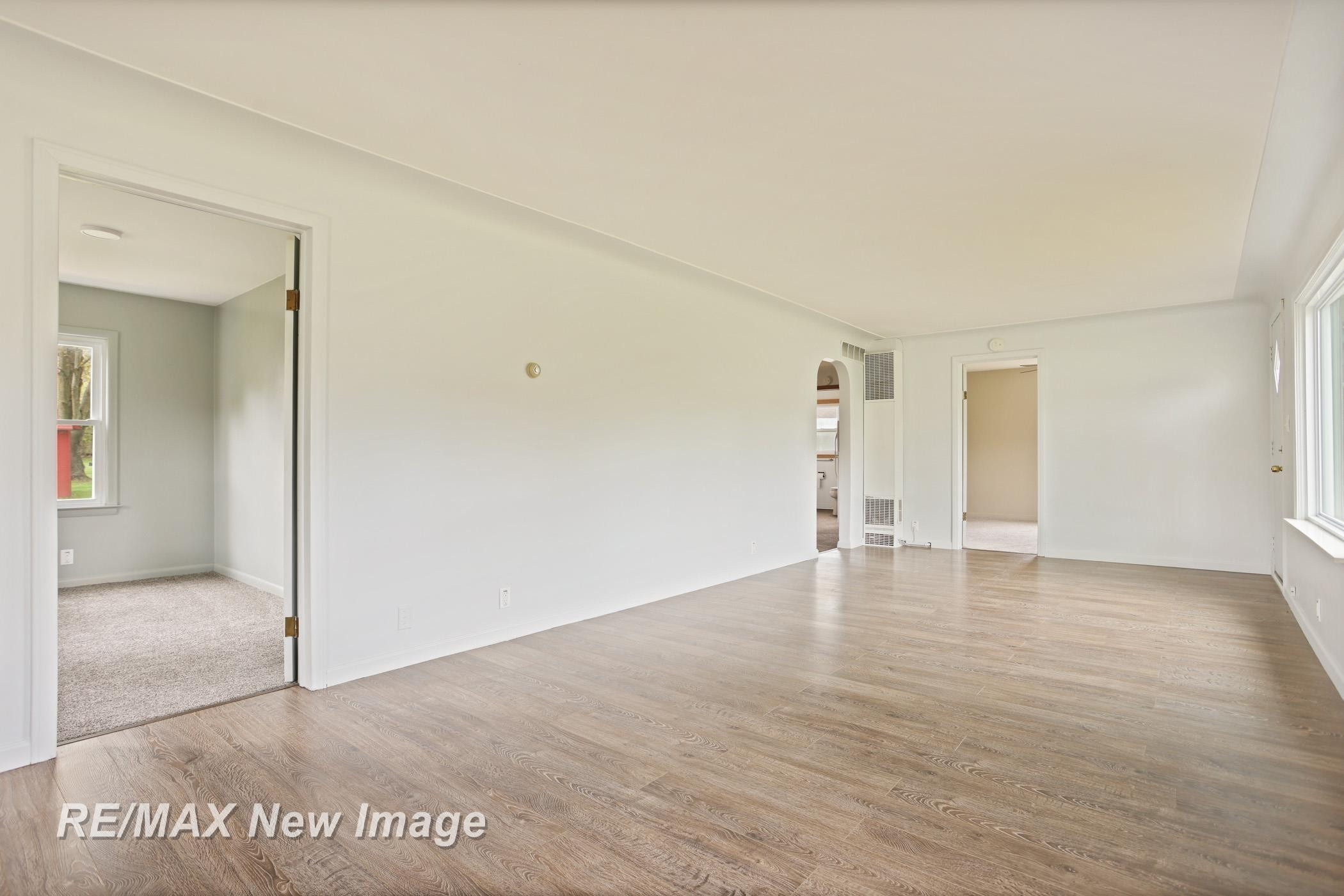 6895 Swan Creek Road, Saginaw, MI 48609 — Photo 9