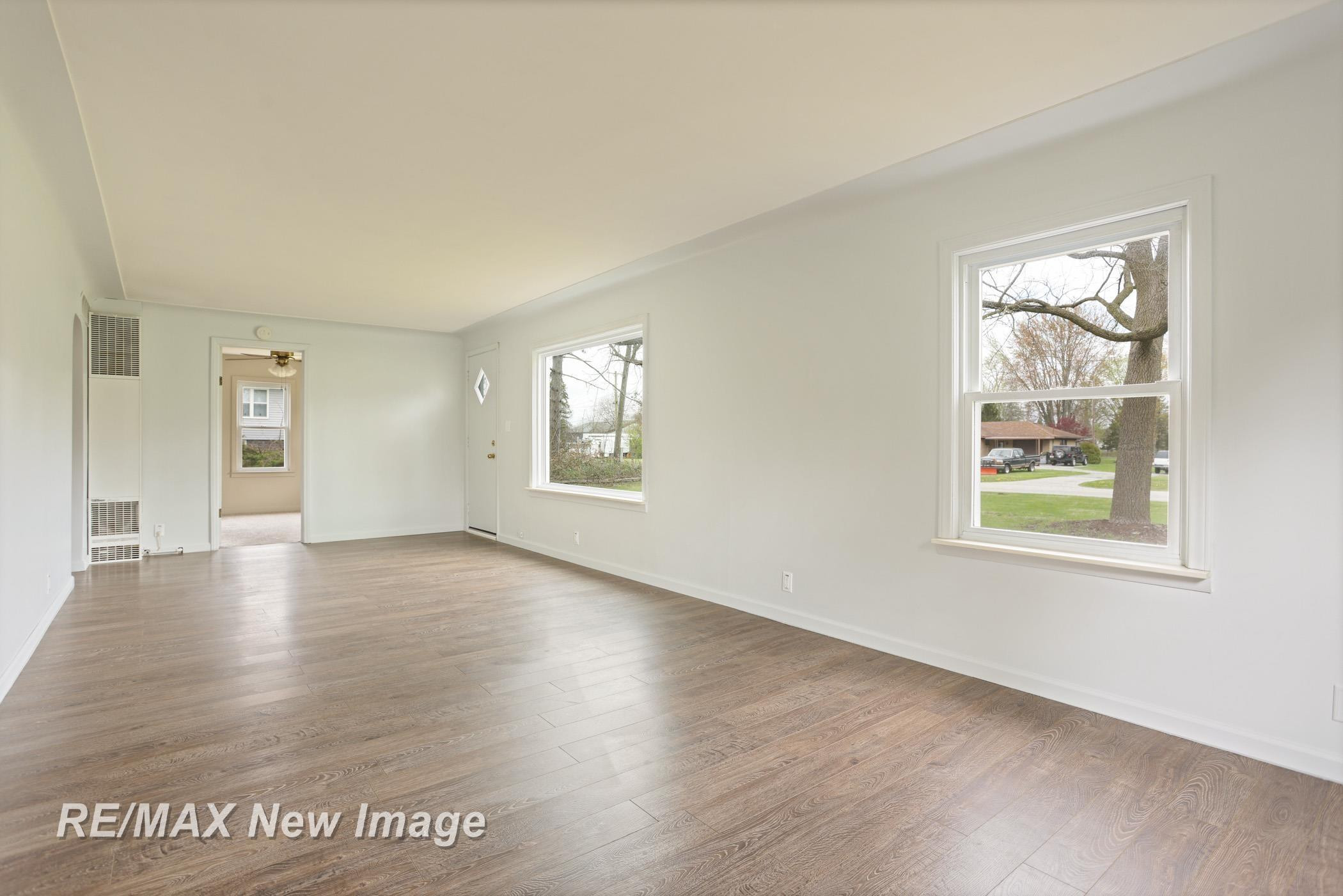 6895 Swan Creek Road, Saginaw, MI 48609 — Photo 11