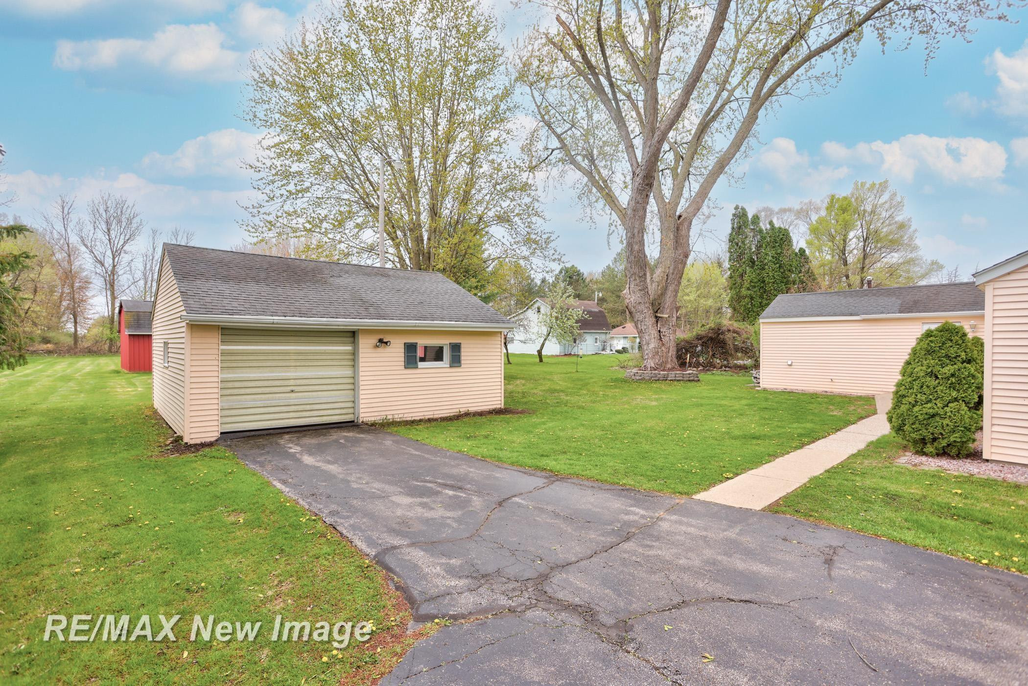6895 Swan Creek Road, Saginaw, MI 48609 — Photo 25