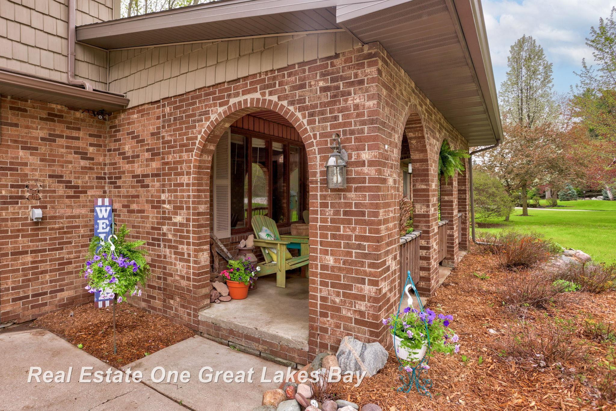 3637 S Brennan Road, Hemlock, MI 48626 — Photo 2