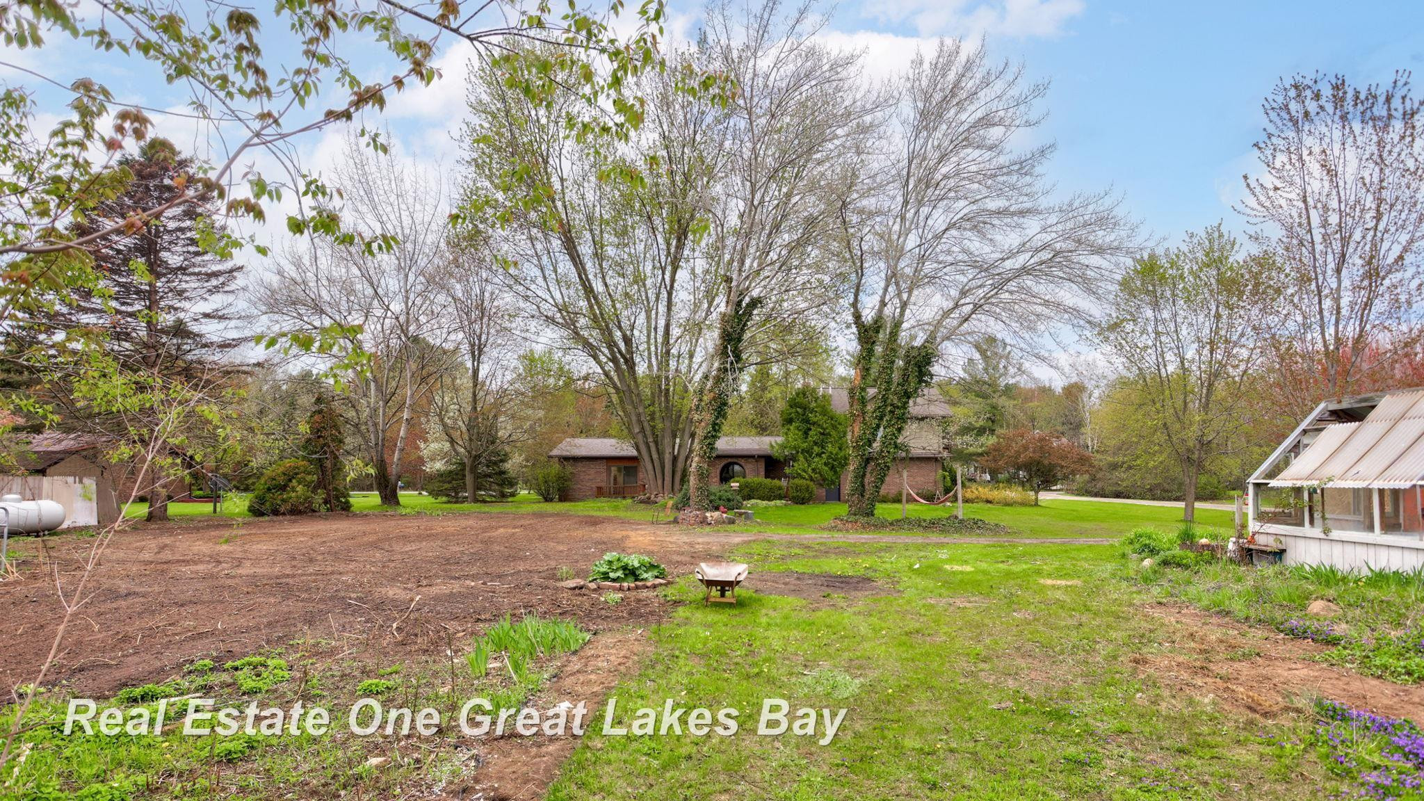 3637 S Brennan Road, Hemlock, MI 48626 — Photo 48