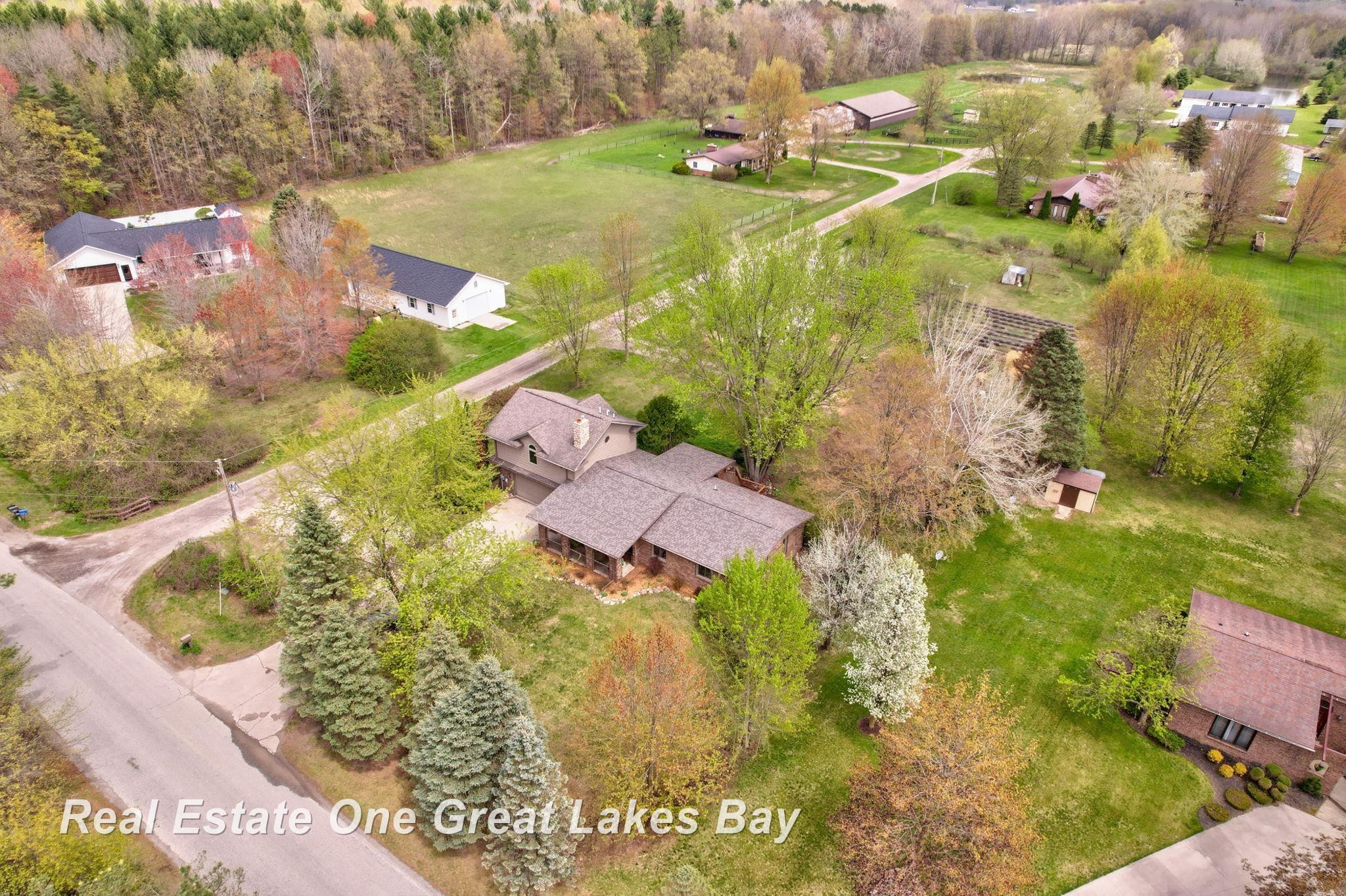 3637 S Brennan Road, Hemlock, MI 48626 — Photo 50