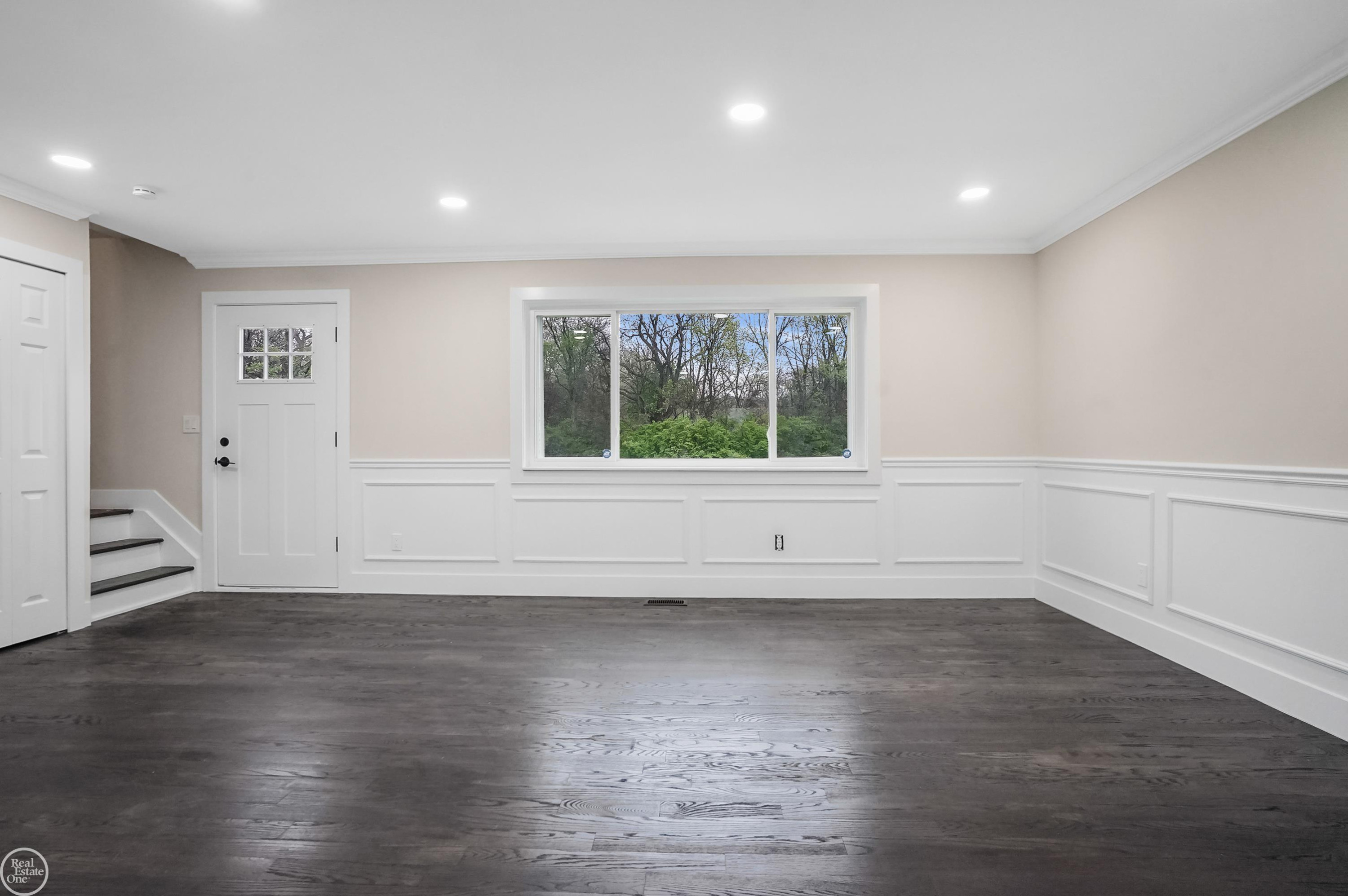 530 Clinton River Drive, Mount Clemens, MI 48043 — Photo 3