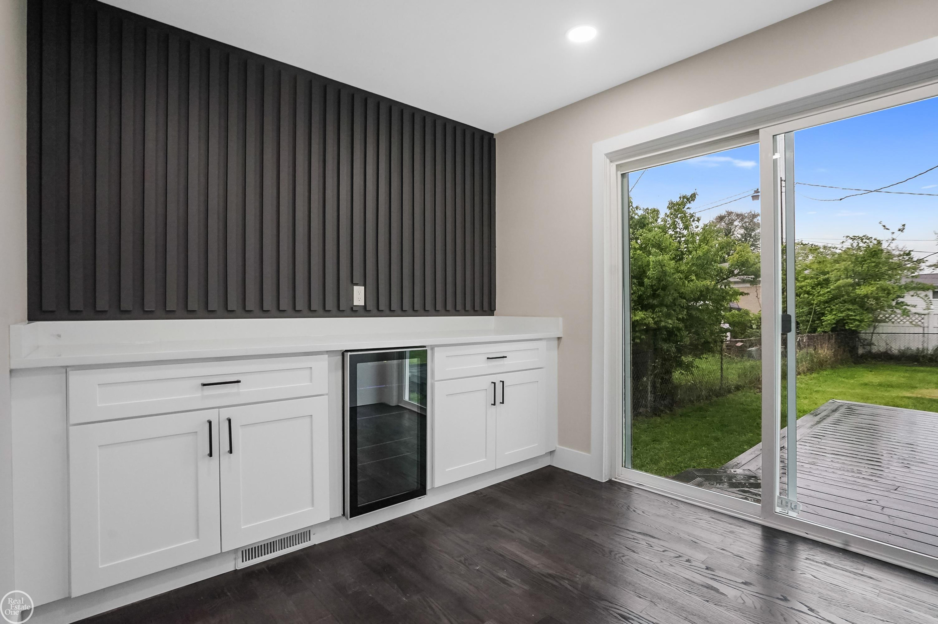 530 Clinton River Drive, Mount Clemens, MI 48043 — Photo 10