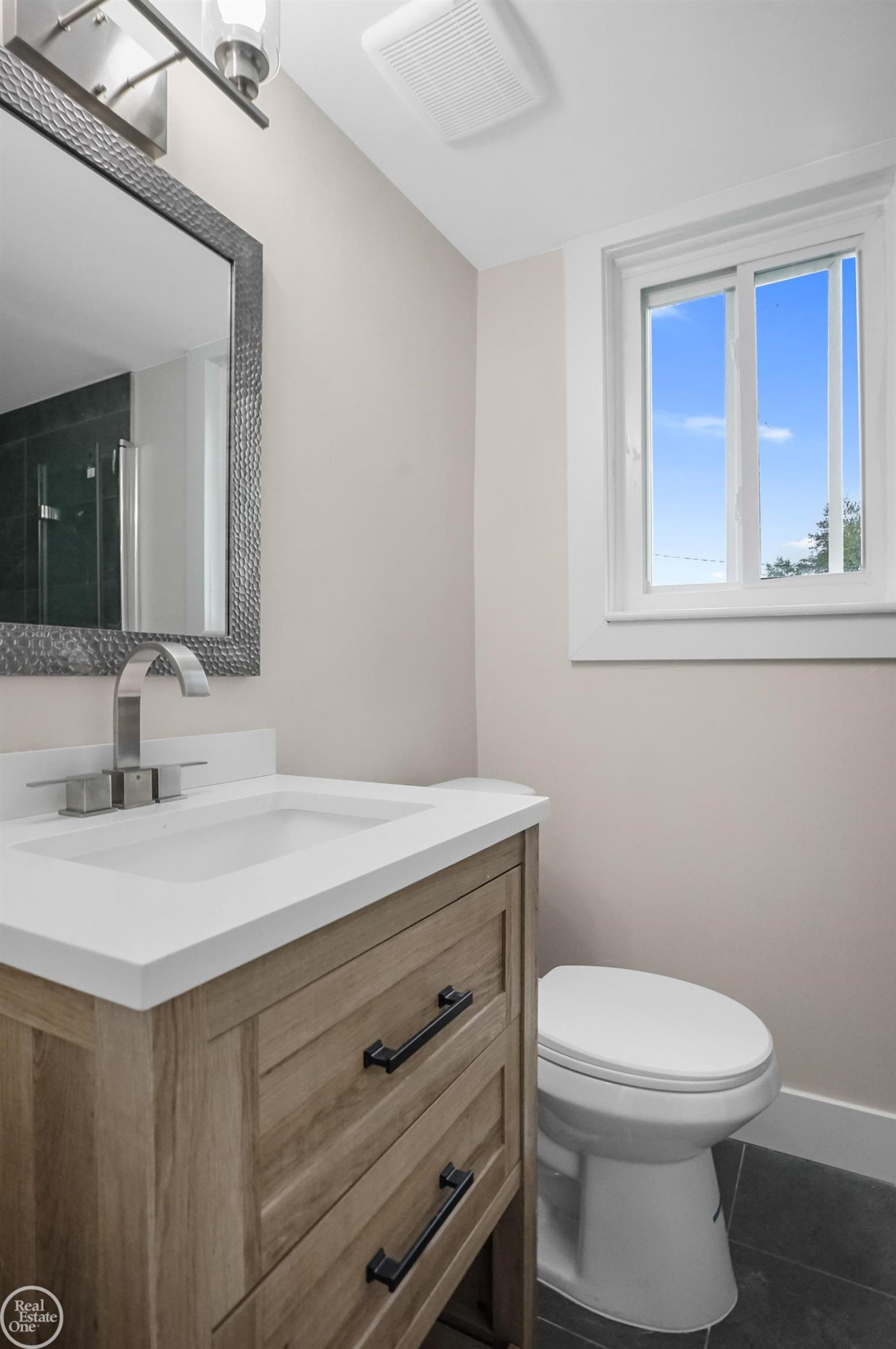 530 Clinton River Drive, Mount Clemens, MI 48043 — Photo 11