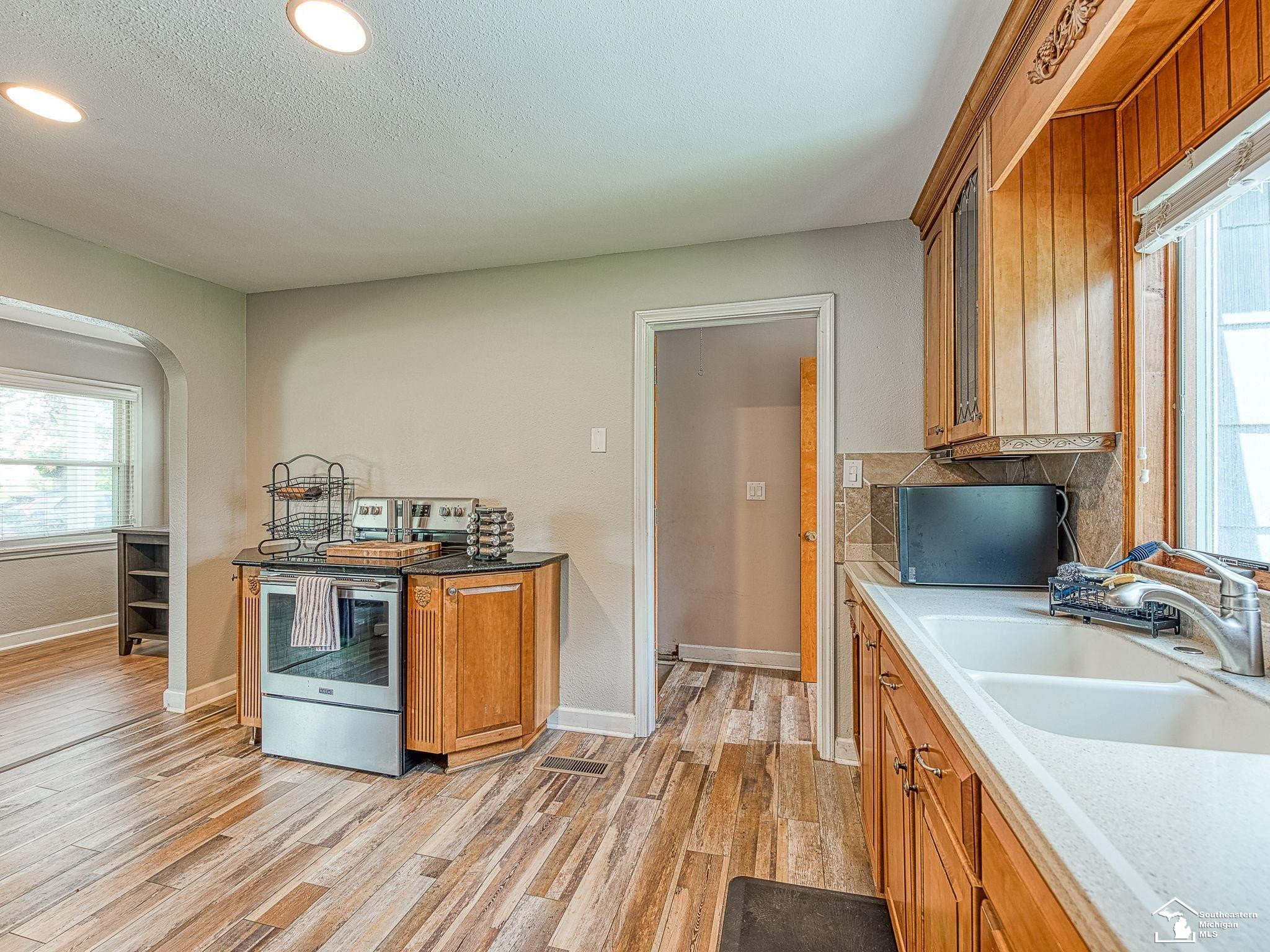 8420 Memorial Highway, MI 49267 — Photo 11