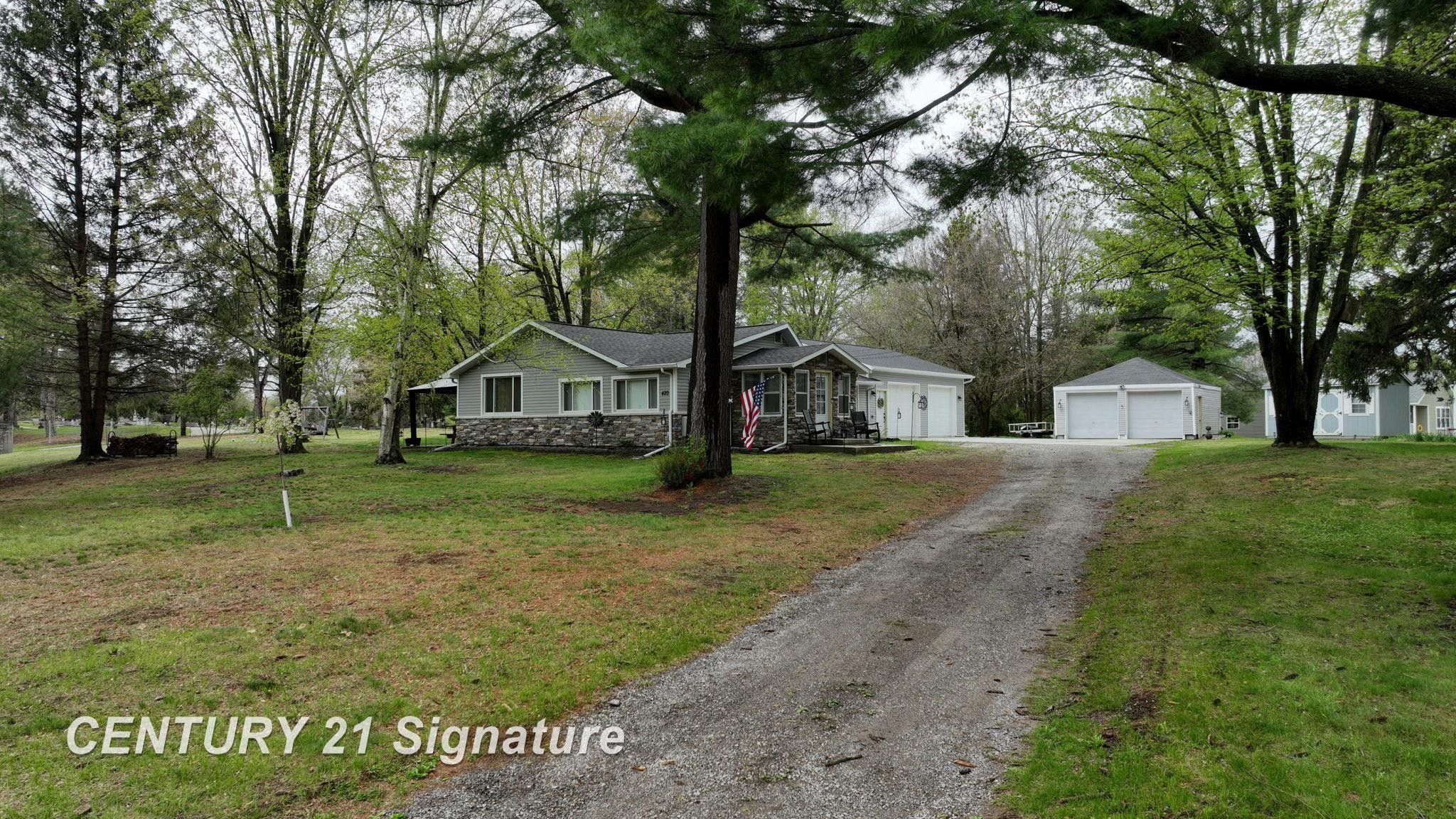 420 W spruce Road, Saint Charles, MI 48655 — front exterior