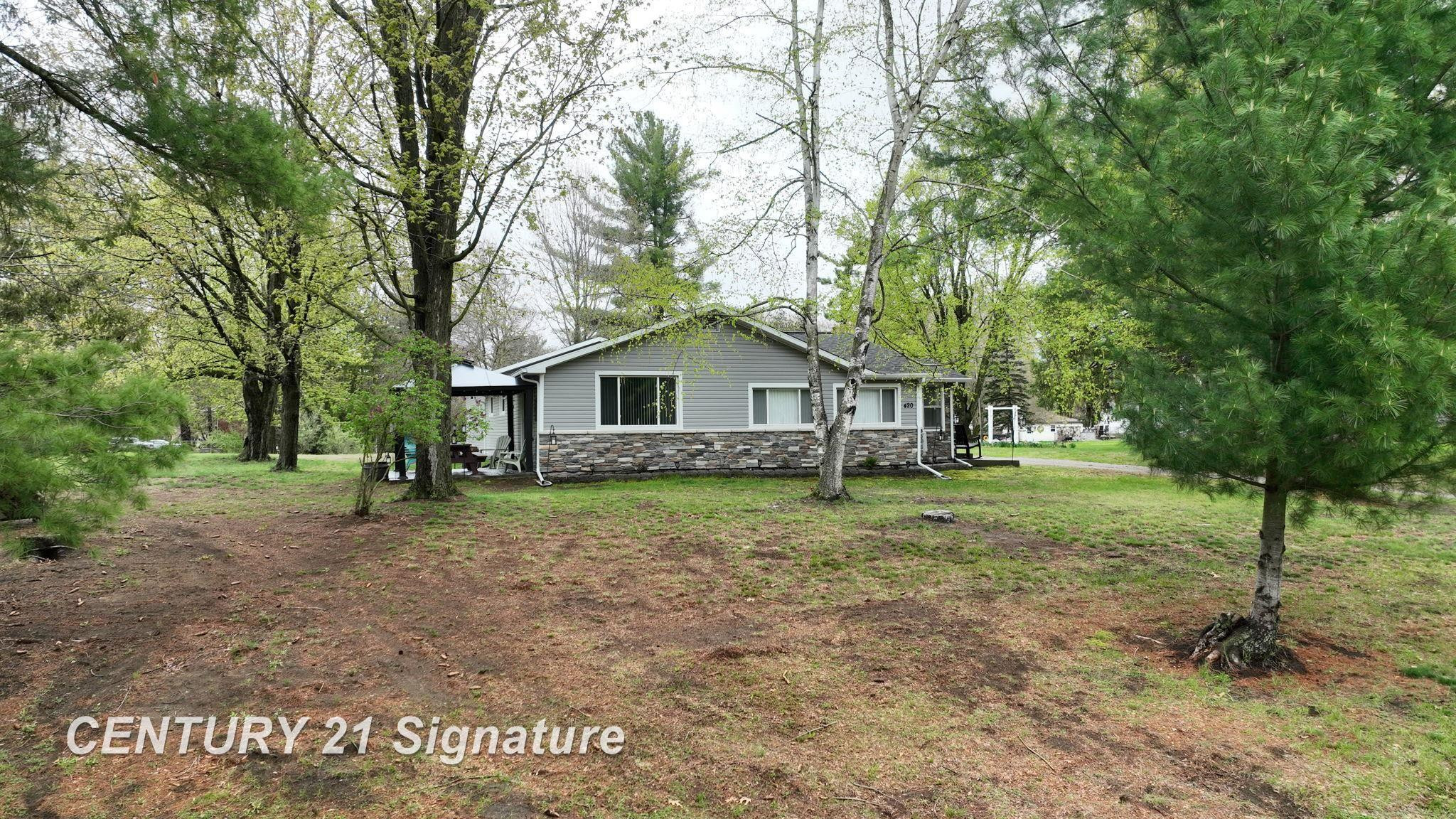 420 W spruce Road, Saint Charles, MI 48655 — Photo 3