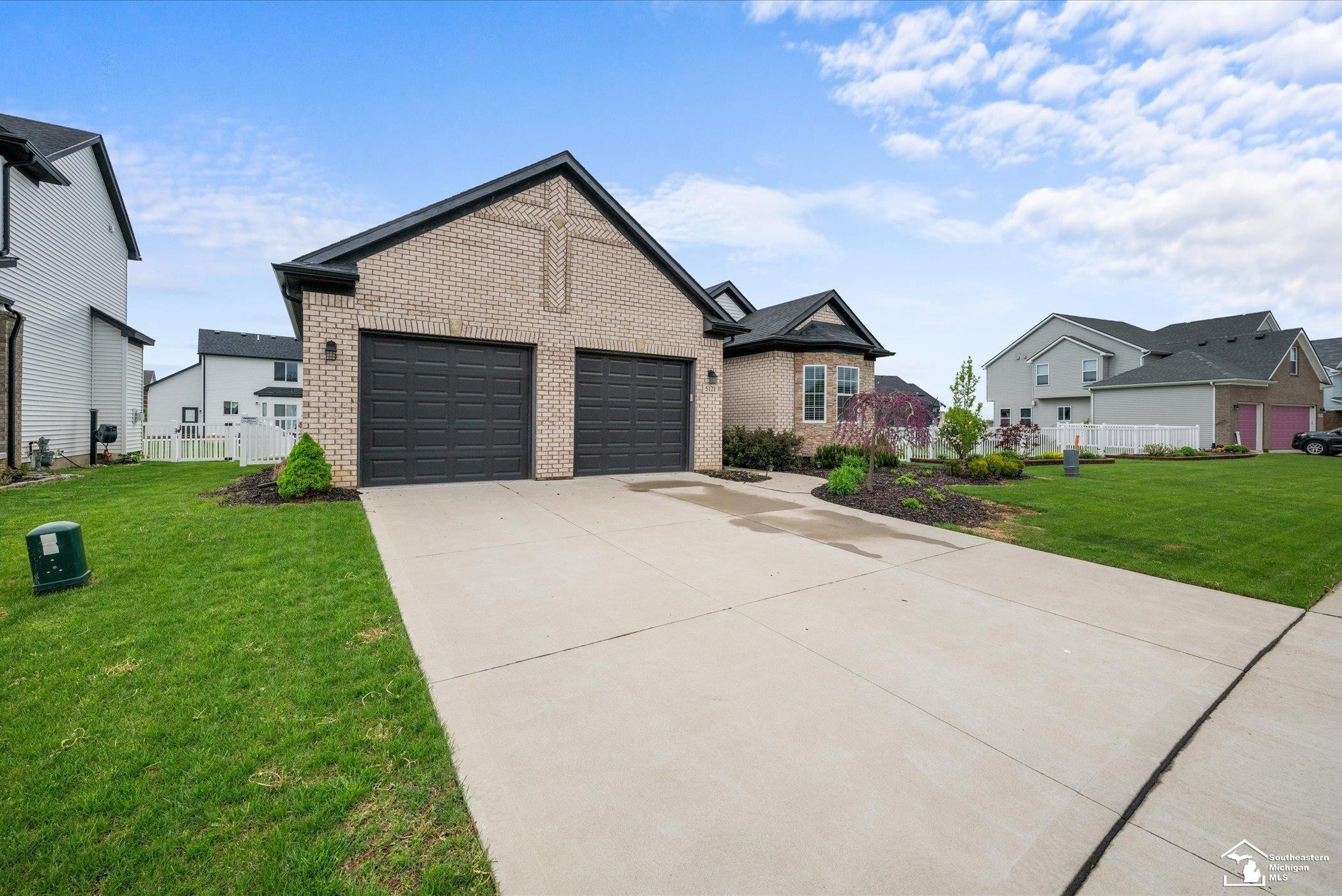 5121 Westminster Drive, Dundee, MI 48131 — Photo 2