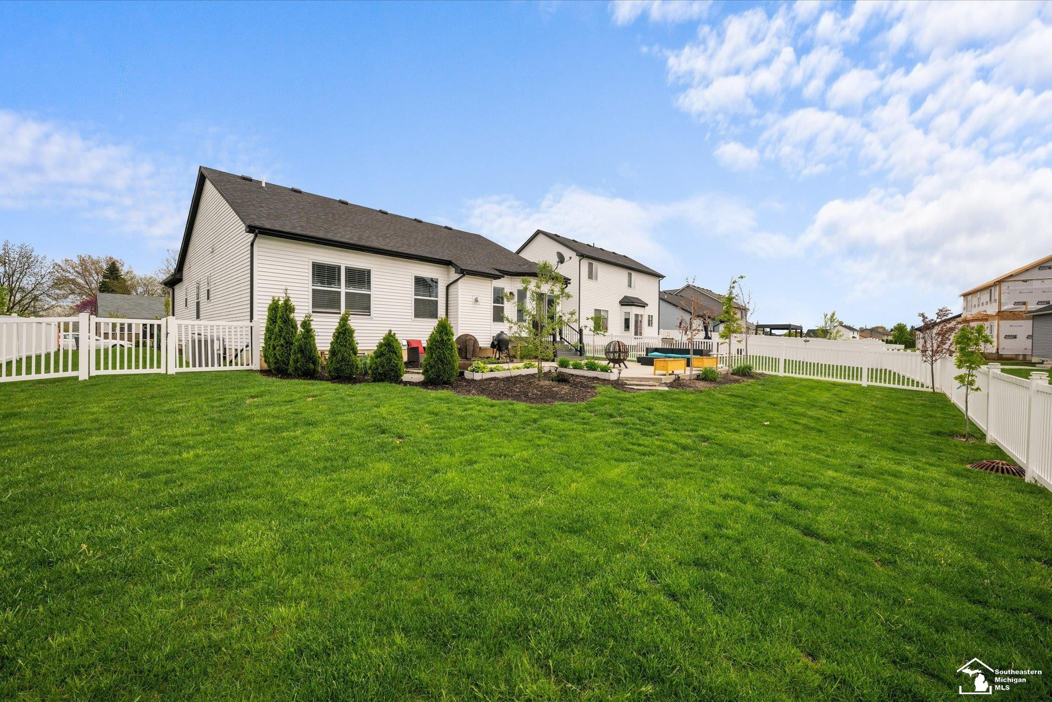 5121 Westminster Drive, Dundee, MI 48131 — Photo 32