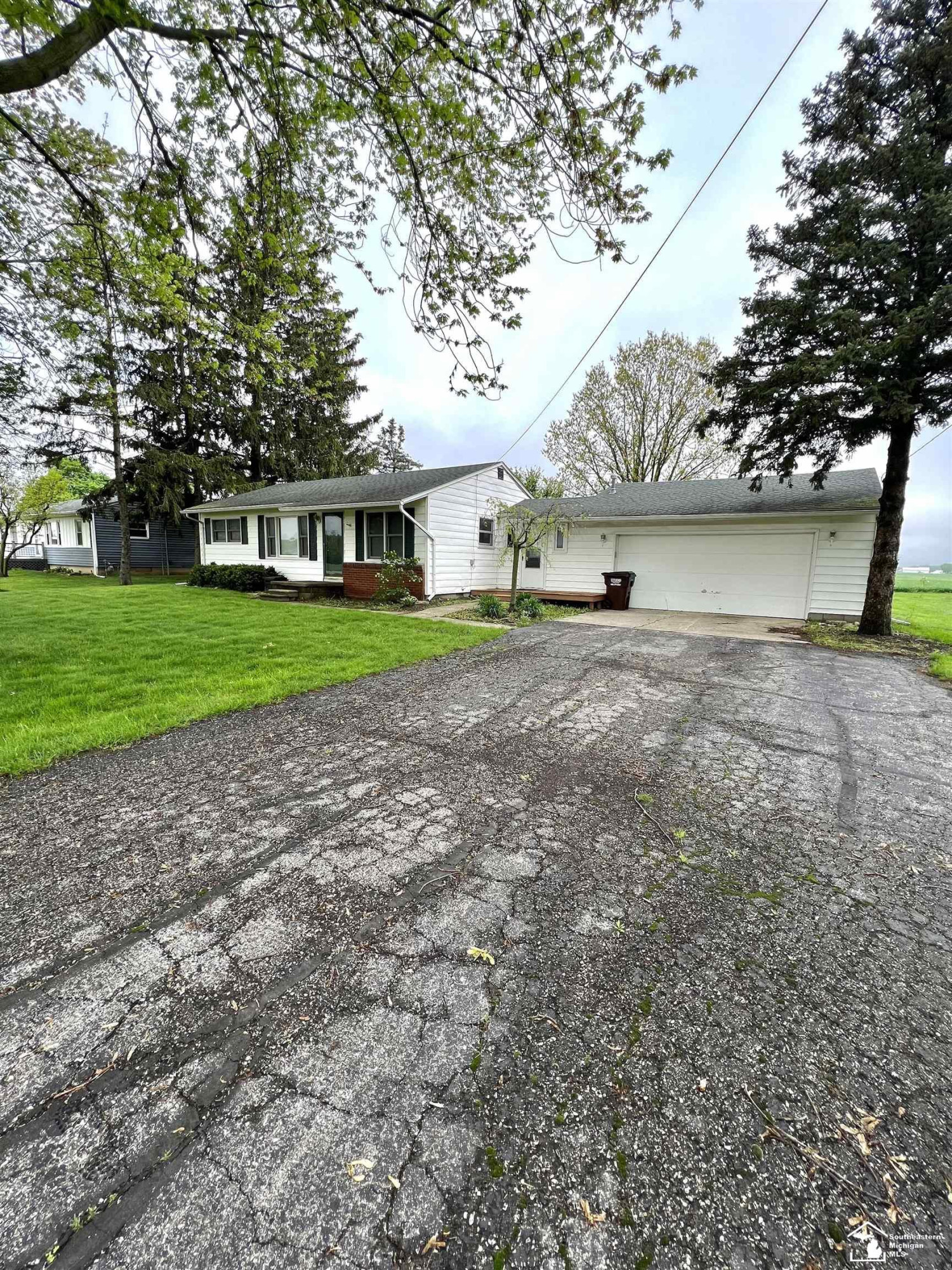276 E Rauch Road, Temperance, MI 48182 — Photo 2