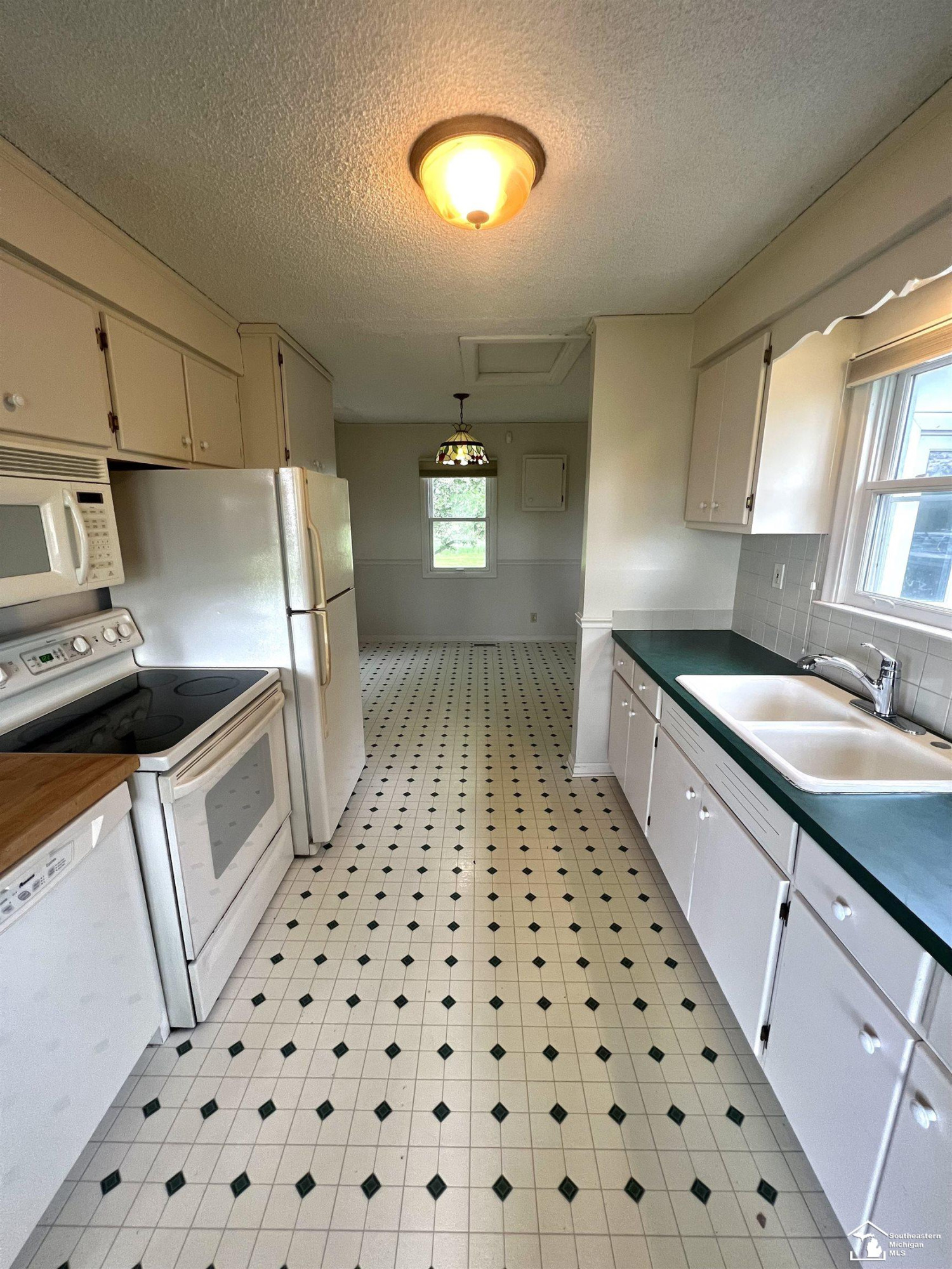 276 E Rauch Road, Temperance, MI 48182 — Photo 10
