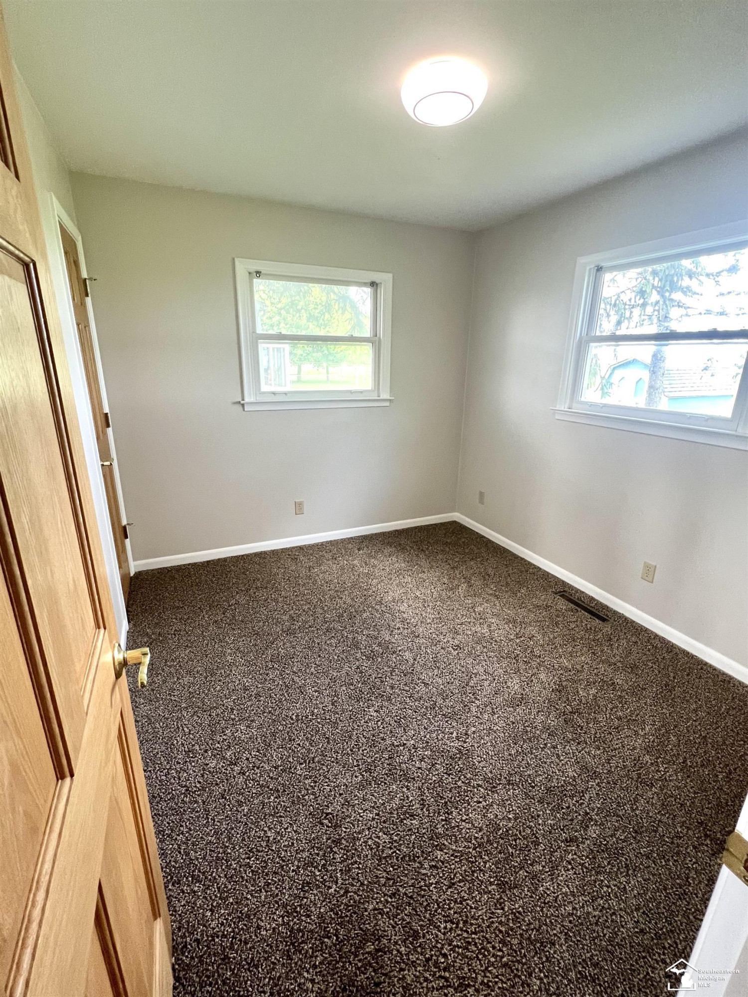 276 E Rauch Road, Temperance, MI 48182 — Photo 15