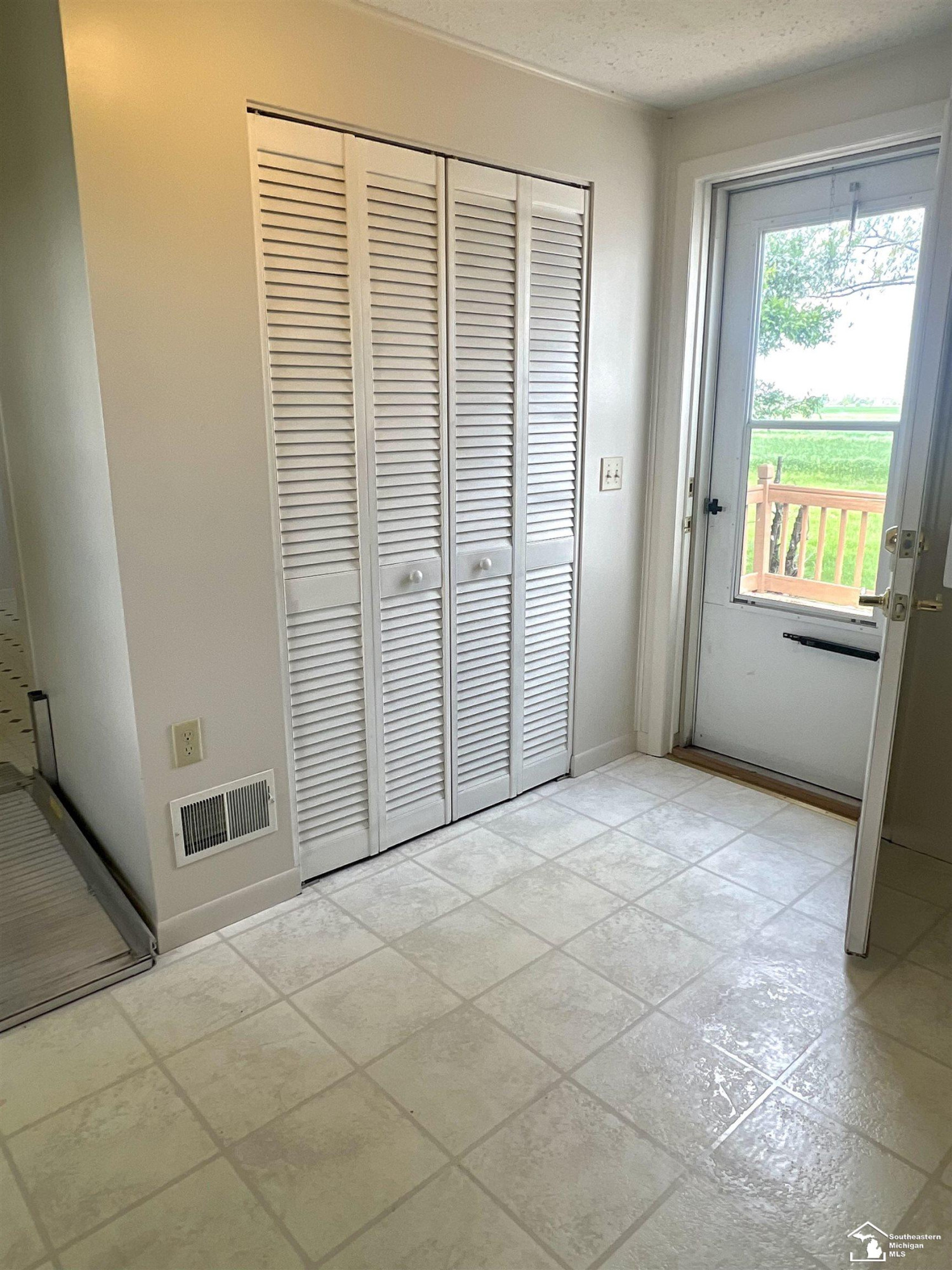276 E Rauch Road, Temperance, MI 48182 — Photo 25
