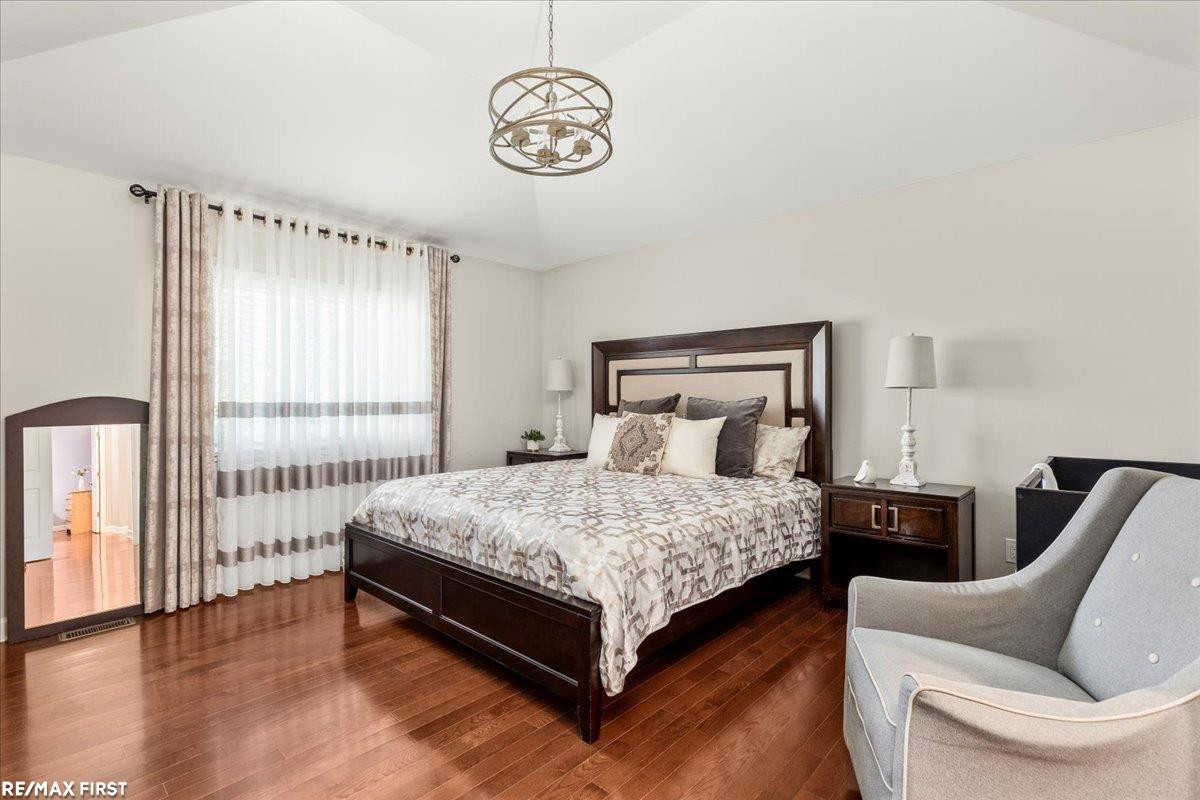 46709 Covington Drive, Macomb, MI 48044 — Photo 18