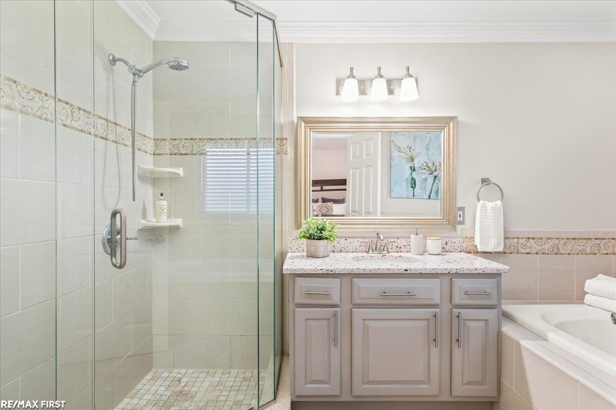 46709 Covington Drive, Macomb, MI 48044 — Photo 20