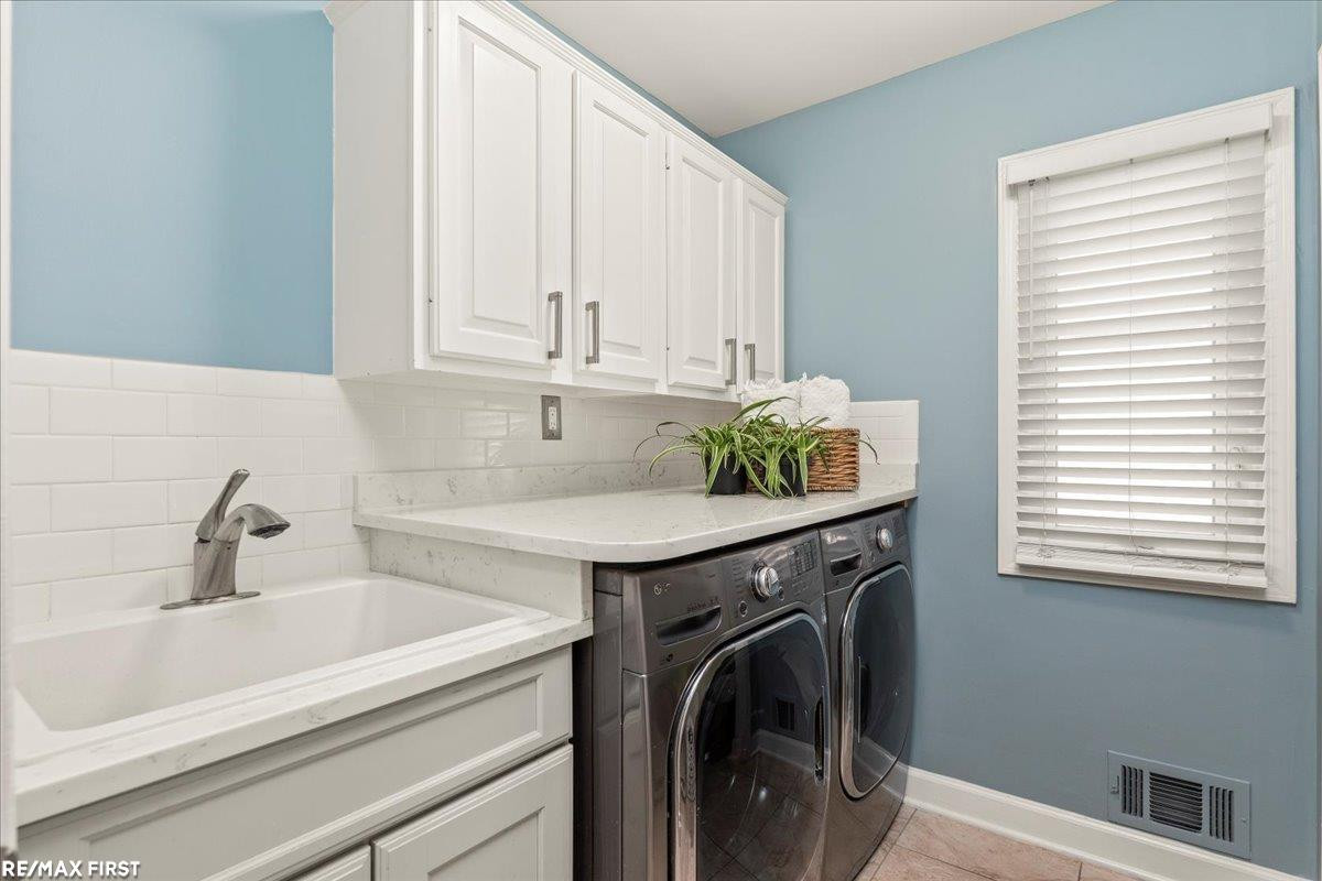 46709 Covington Drive, Macomb, MI 48044 — Photo 33