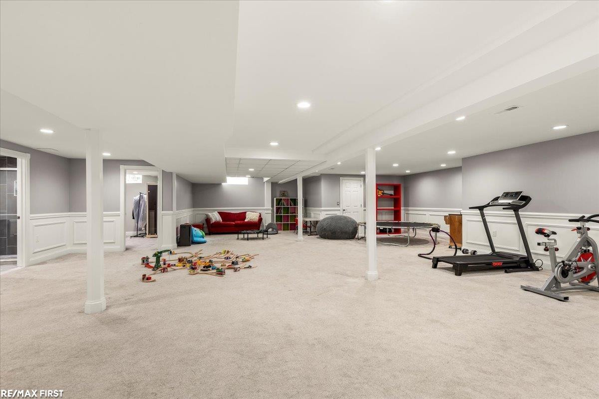 46709 Covington Drive, Macomb, MI 48044 — Photo 34