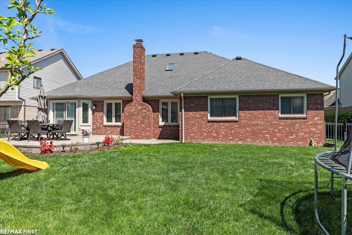 46709 Covington Drive, Macomb, MI 48044 — Photo 43