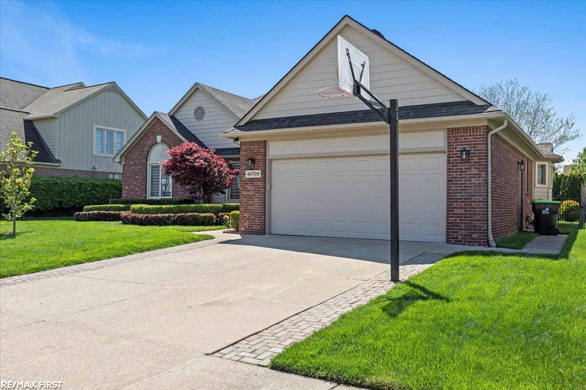 46709 Covington Drive, Macomb, MI 48044 — Photo 44