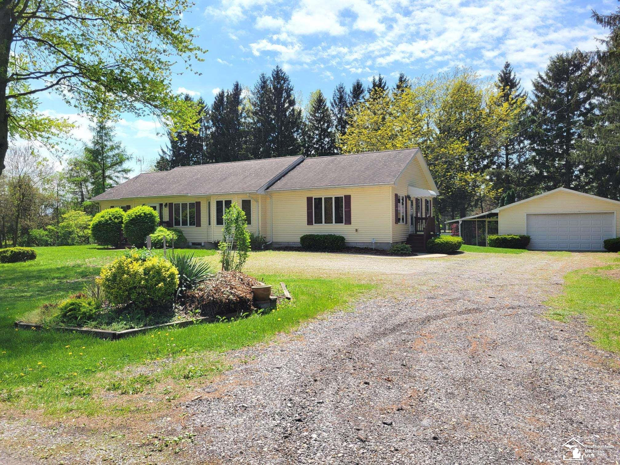7436 Summerfield Road, Petersburg, MI 49270 — Photo 2