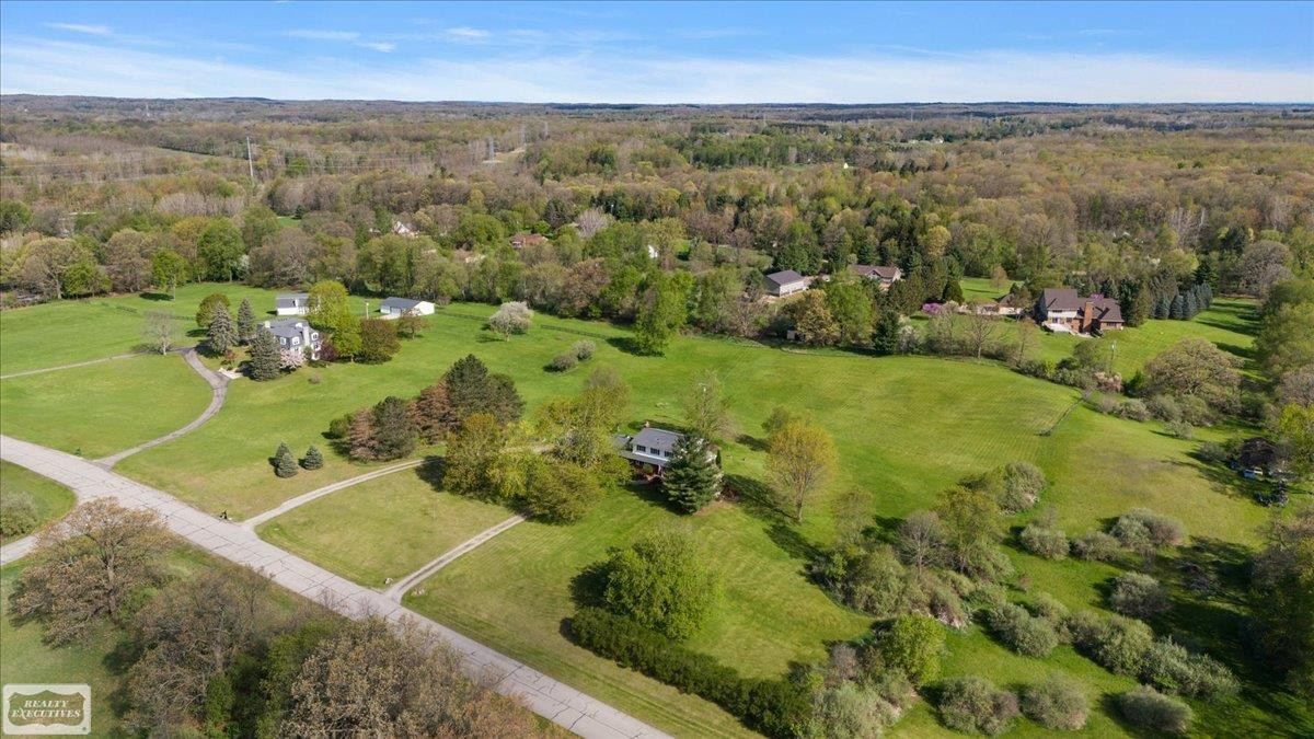 1151 Glen Meadow Lane, Leonard, MI 48367 — Photo 17