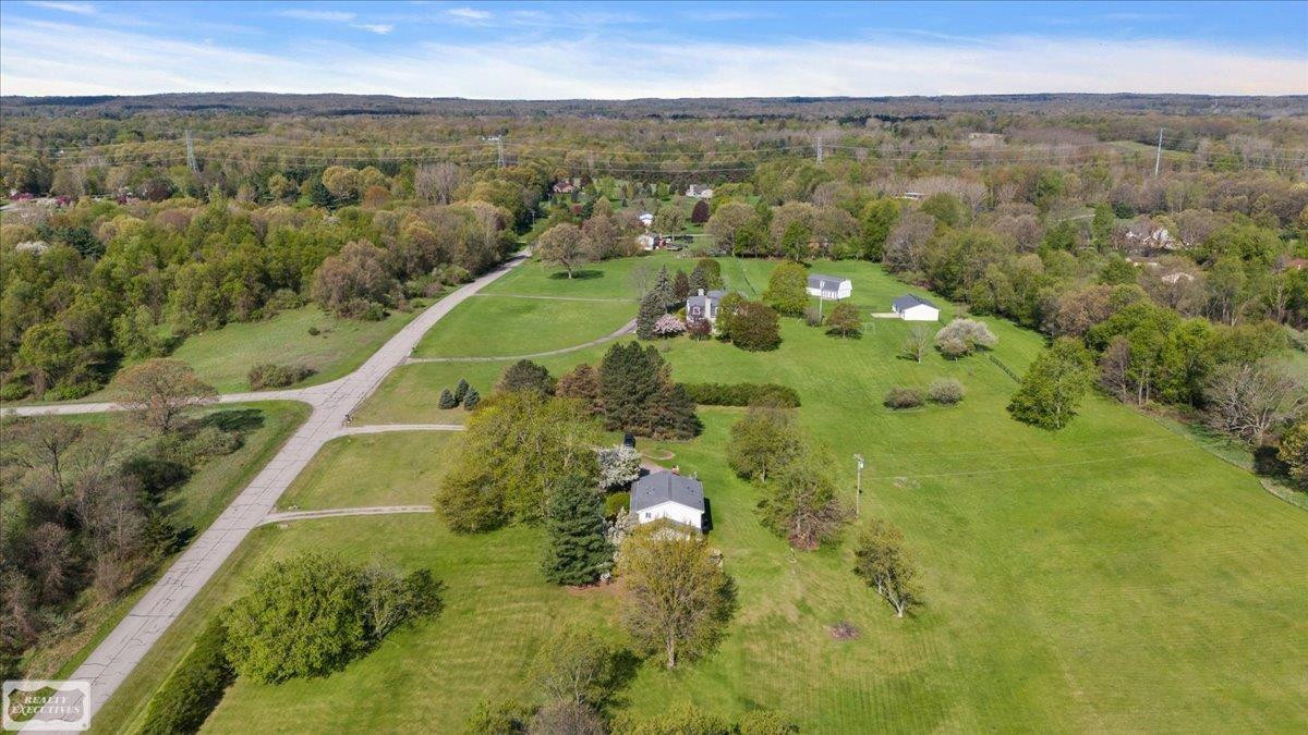 1151 Glen Meadow Lane, Leonard, MI 48367 — Photo 18