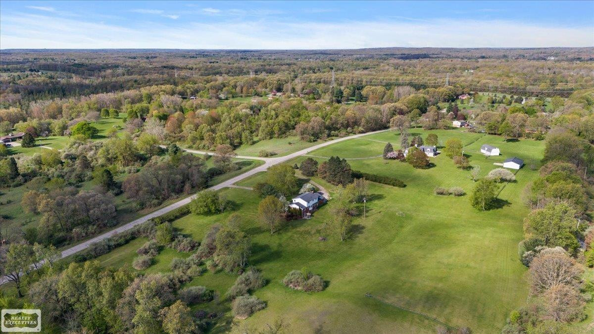 1151 Glen Meadow Lane, Leonard, MI 48367 — Photo 20