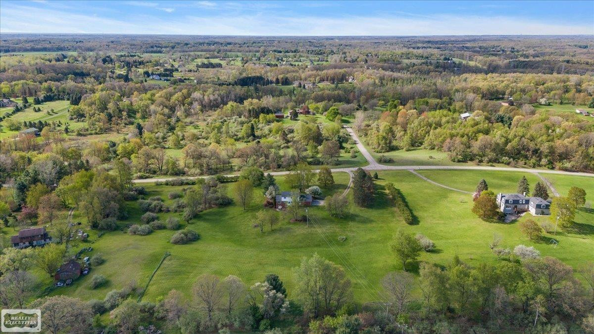 1151 Glen Meadow Lane, Leonard, MI 48367 — Photo 22