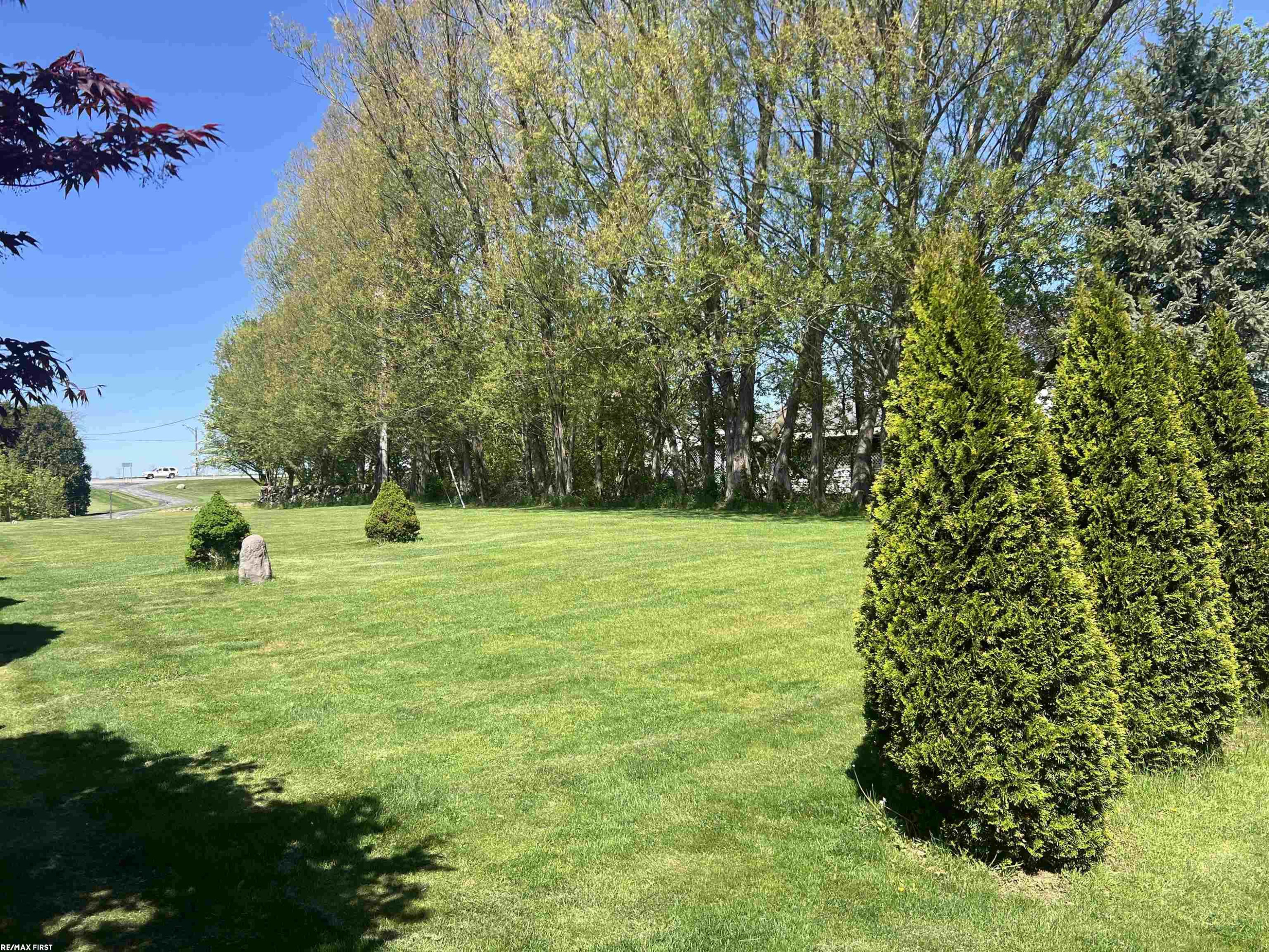75950 Memphis Ridge Road, MI 48062 — Photo 11
