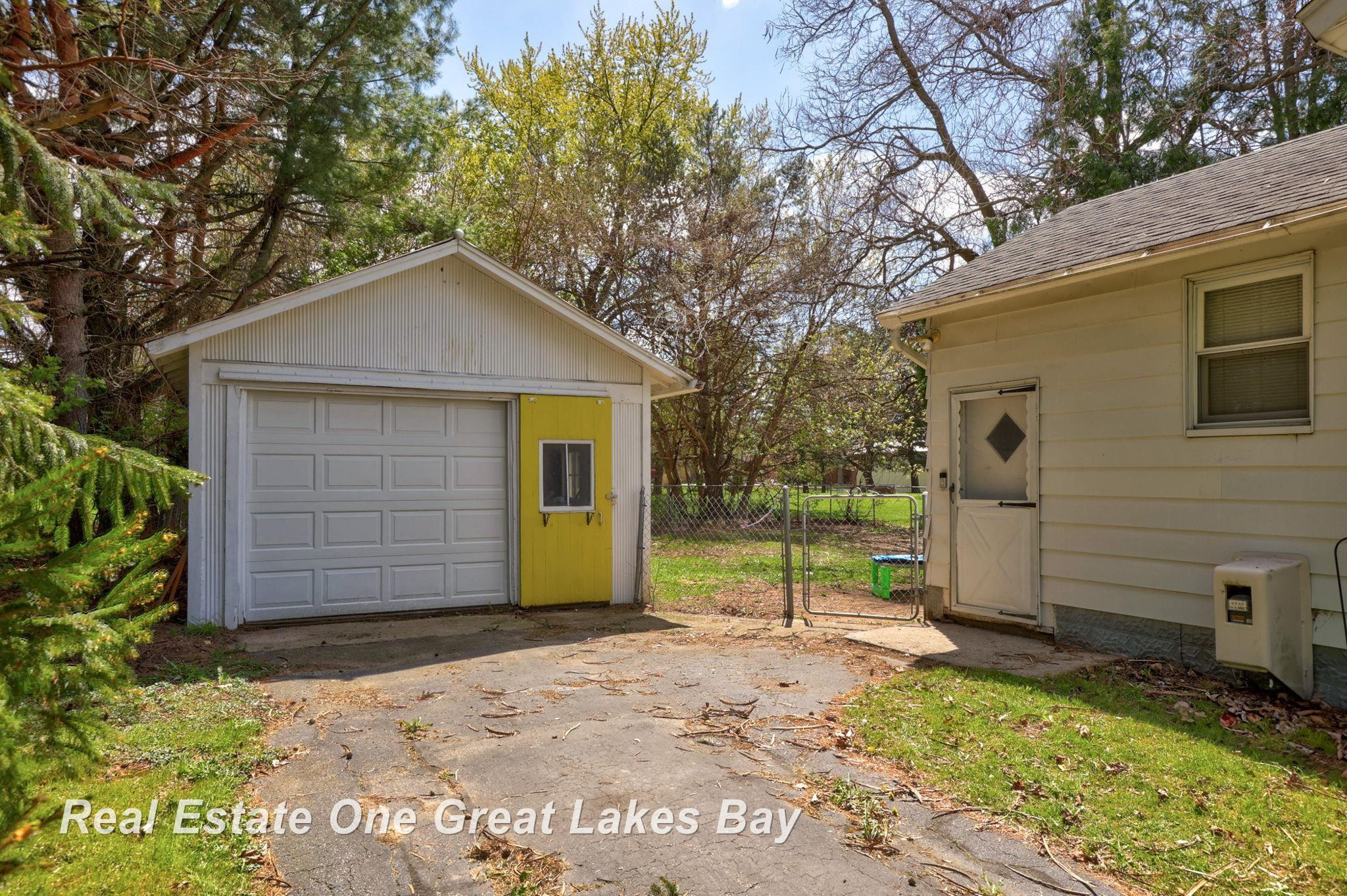 12890 Wadsworth Road, Reese, MI 48757 — Photo 24
