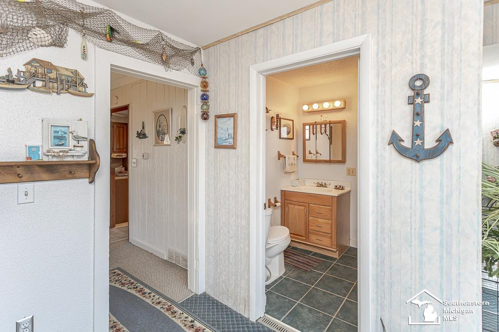 7109 iroquois Drive, Erie, MI — Photo 34