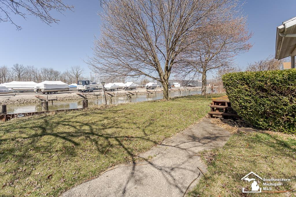 7109 iroquois Drive, Erie, MI — Photo 50