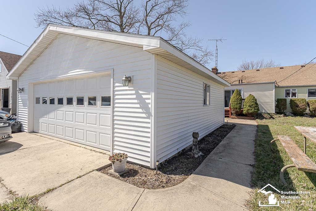 7109 iroquois Drive, Erie, MI — Photo 54