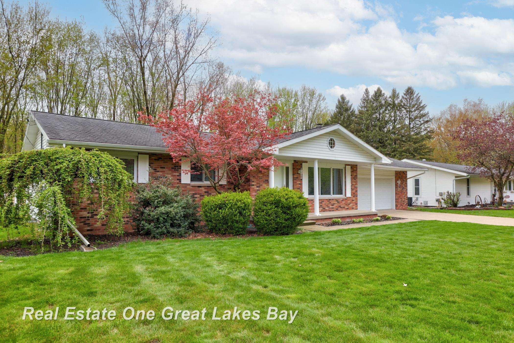 5234 McGrandy Road, Bridgeport, MI 48722 — Photo 2