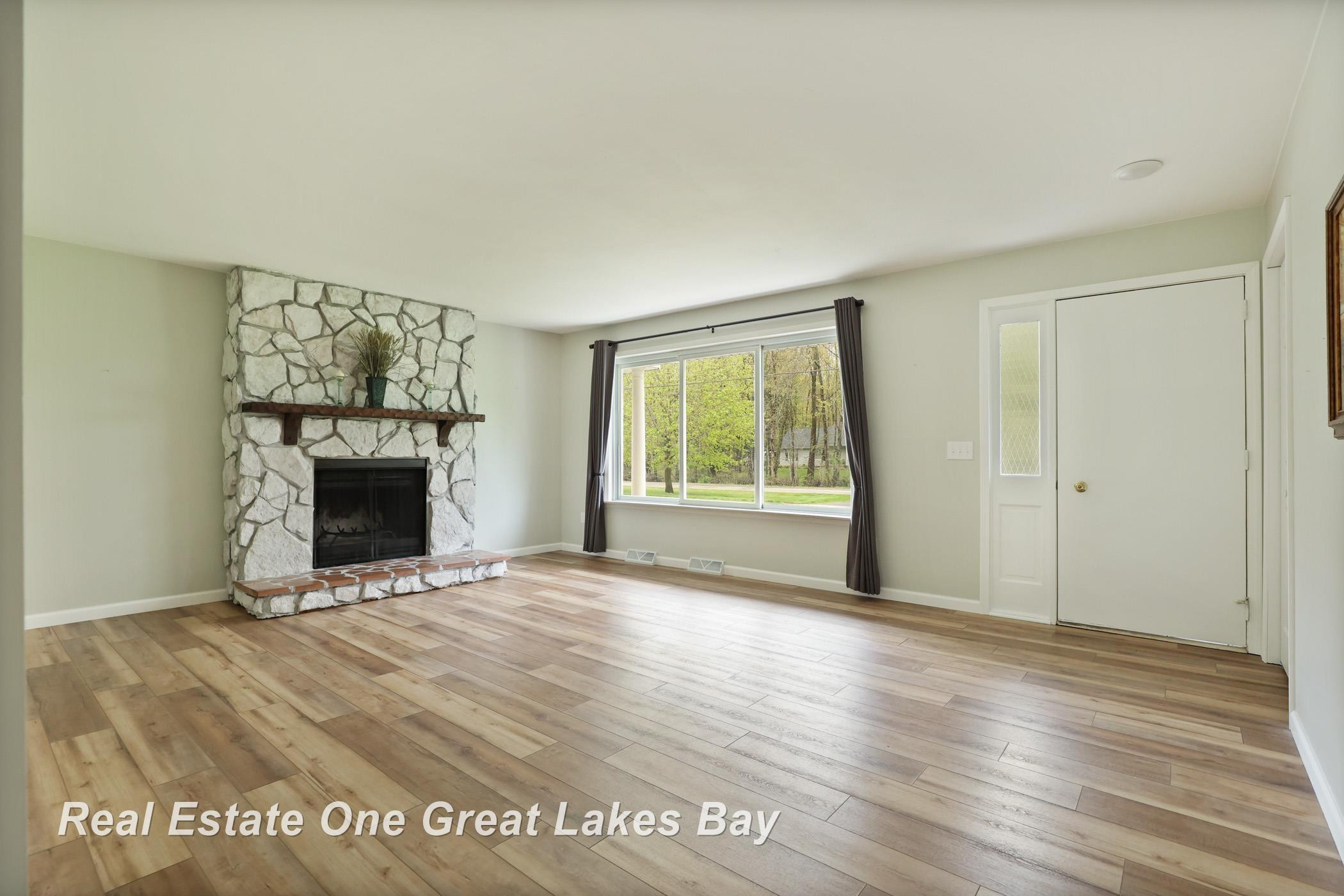 5234 McGrandy Road, Bridgeport, MI 48722 — Photo 5