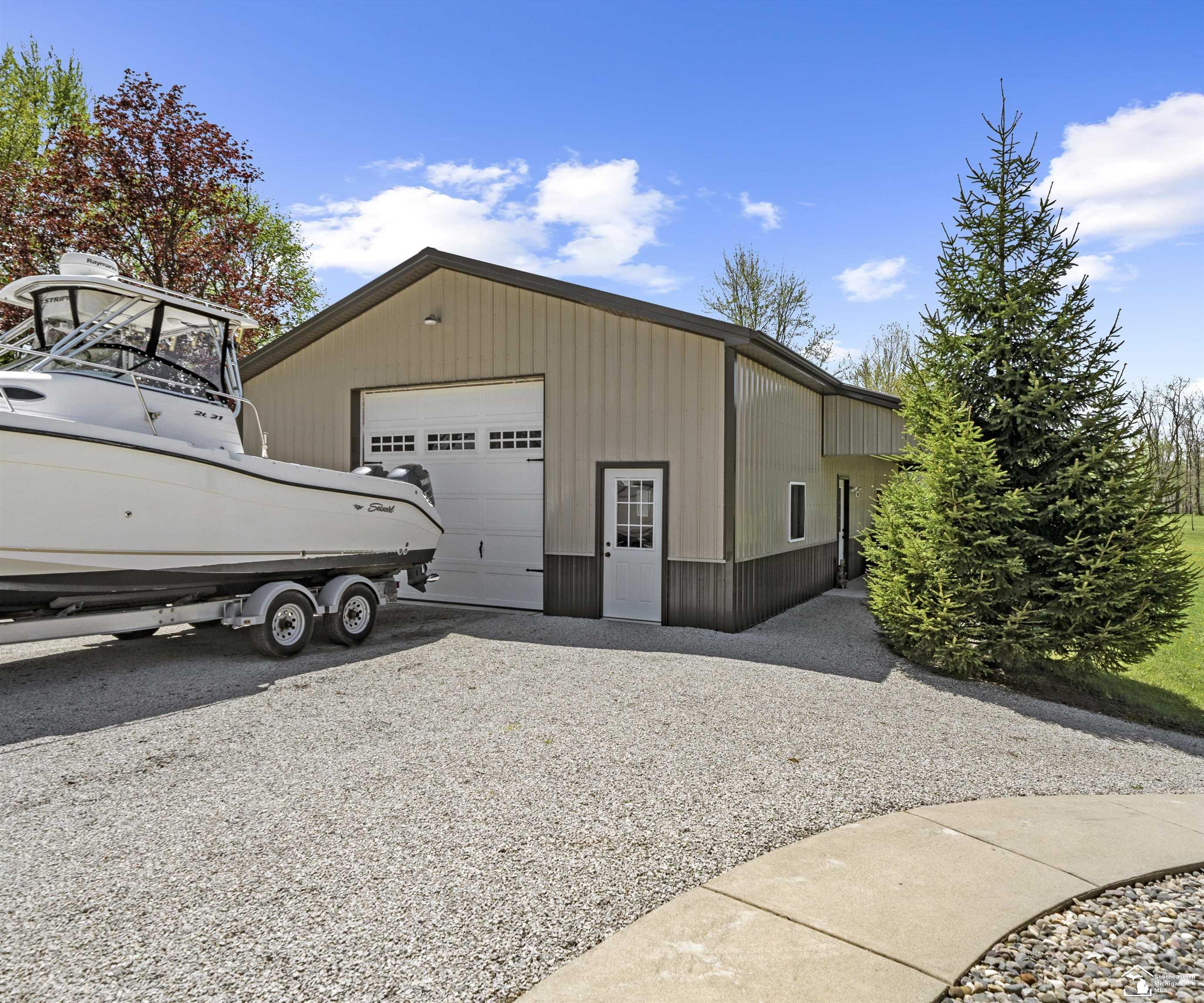 4635 Laplaisance Road, La Salle, MI — Photo 28