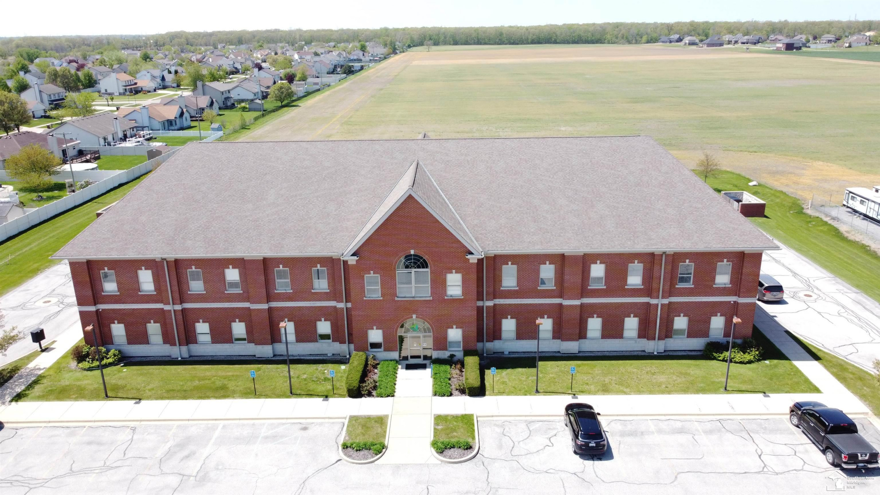 7825 N Dixie Highway, Unit 302, Newport, MI 48166