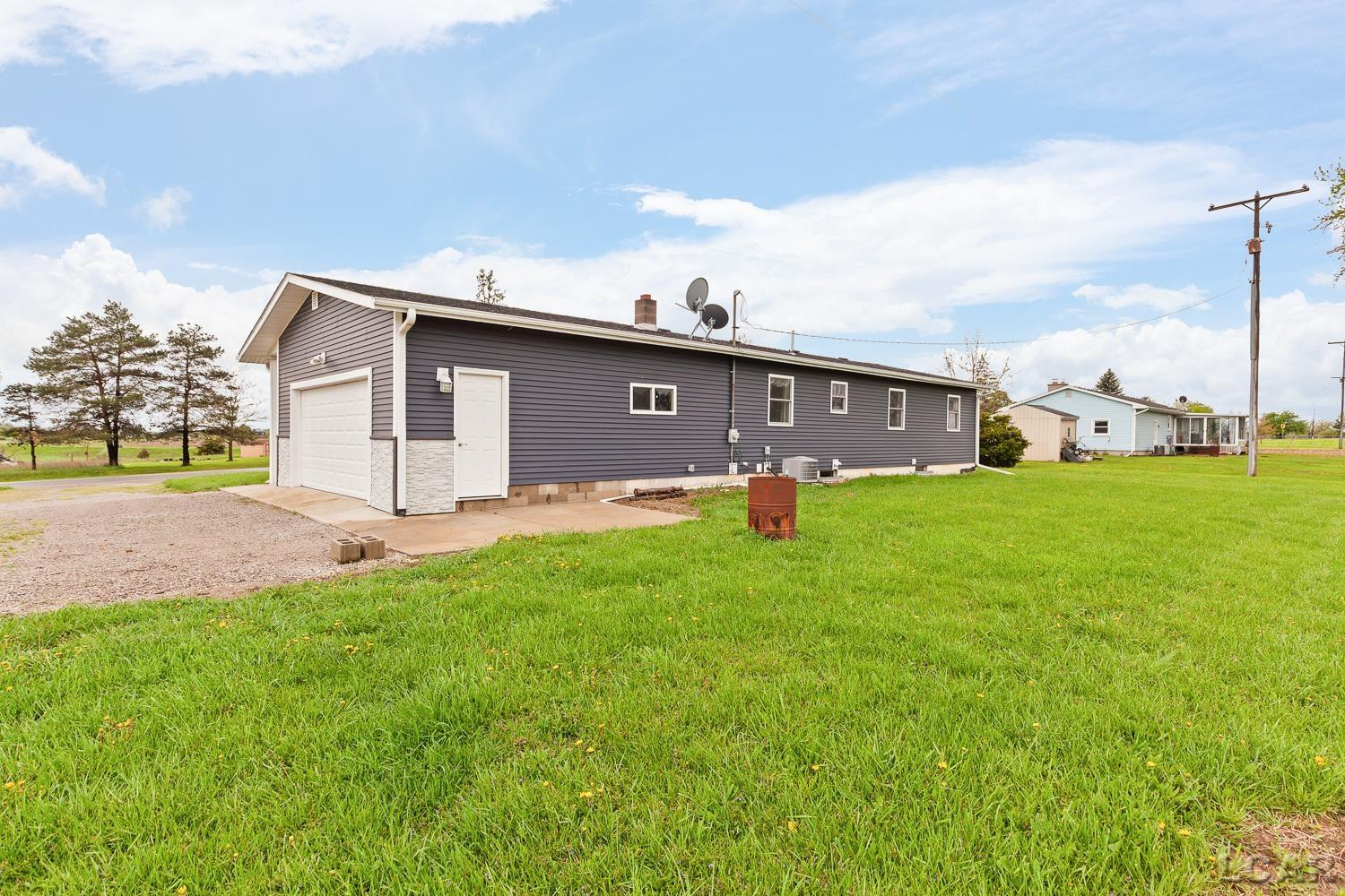 8080 Burton Road, Adrian, MI 49221 — Photo 3